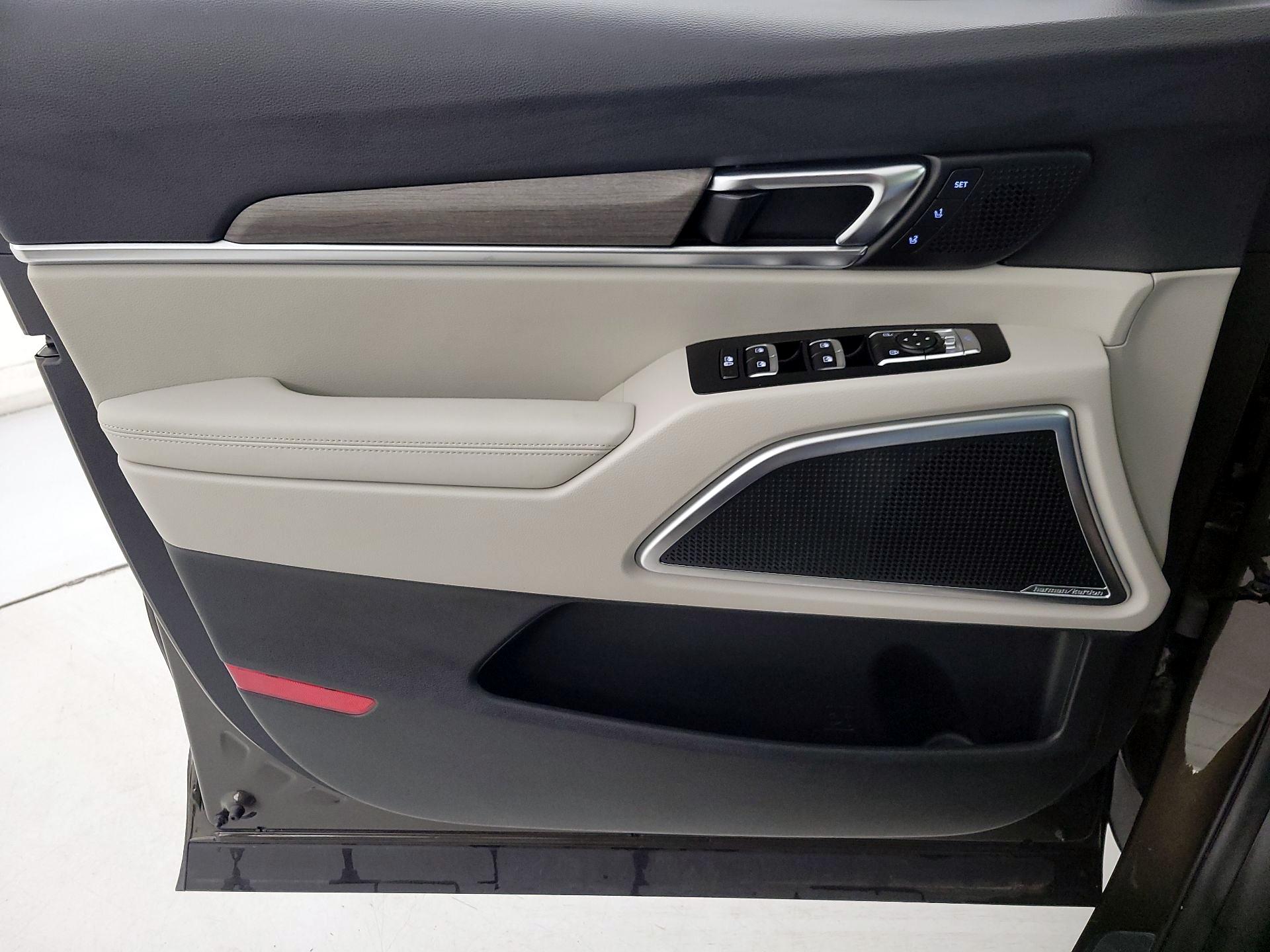 Thumbnail: 2022 Kia Telluride - 12
