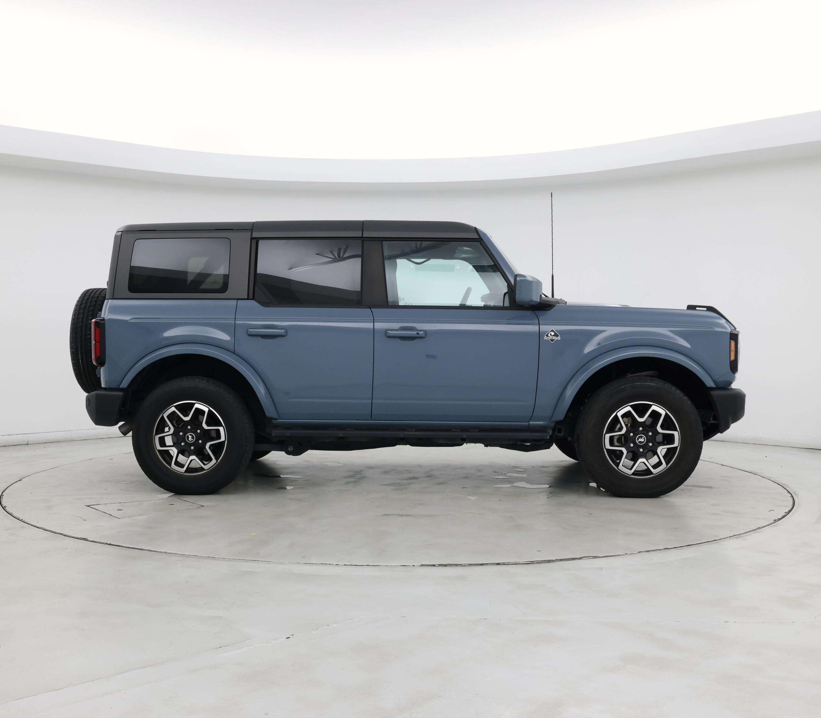Thumbnail: 2023 Ford Bronco - 7