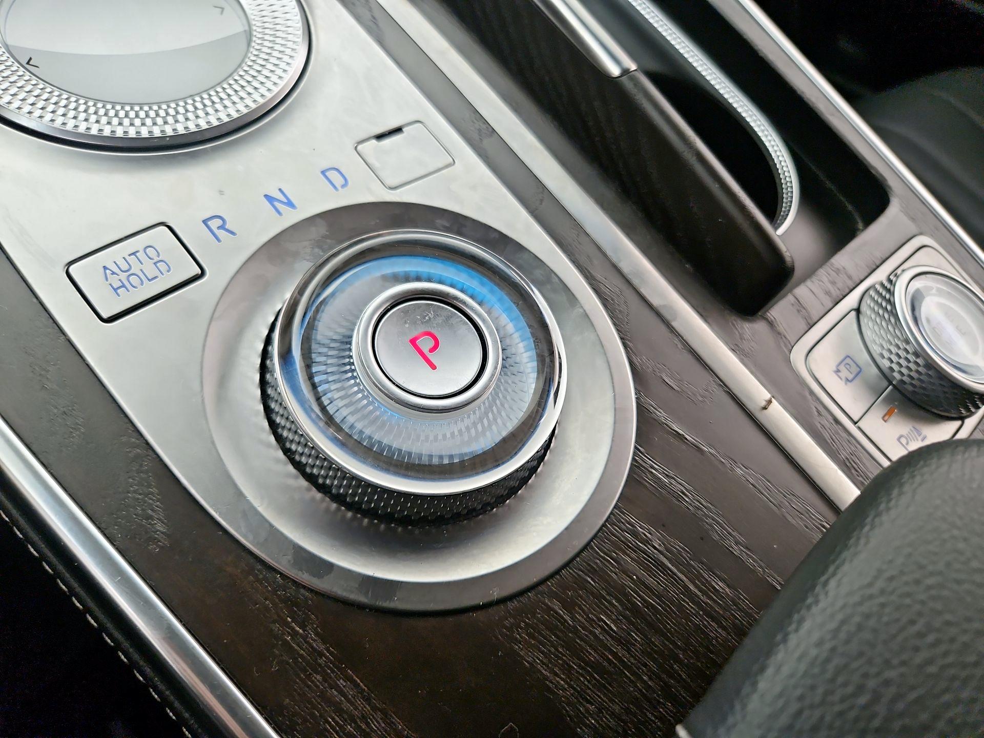 Thumbnail: 2021 Genesis GV80 - 18