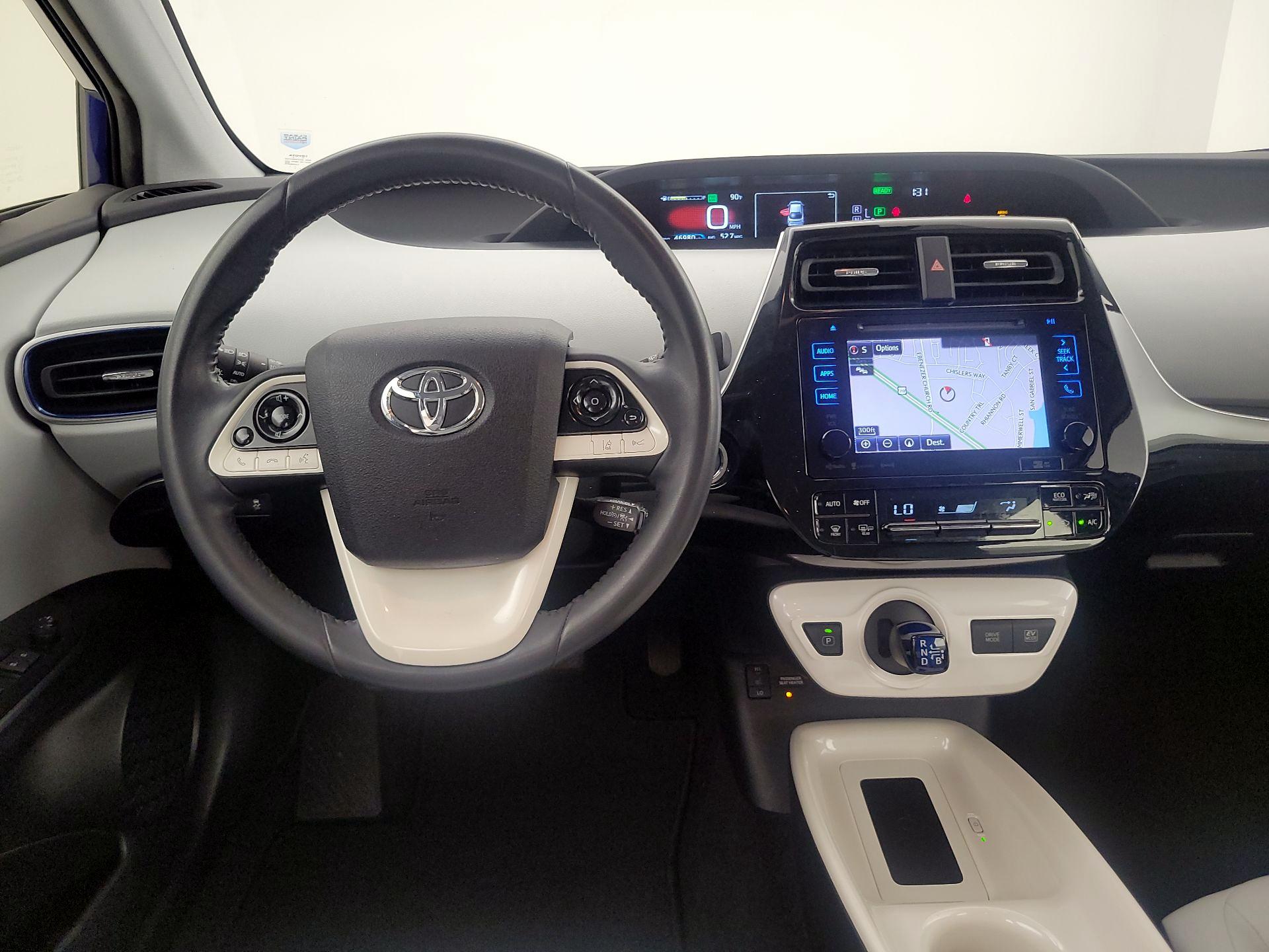 Thumbnail: 2016 Toyota Prius - 10