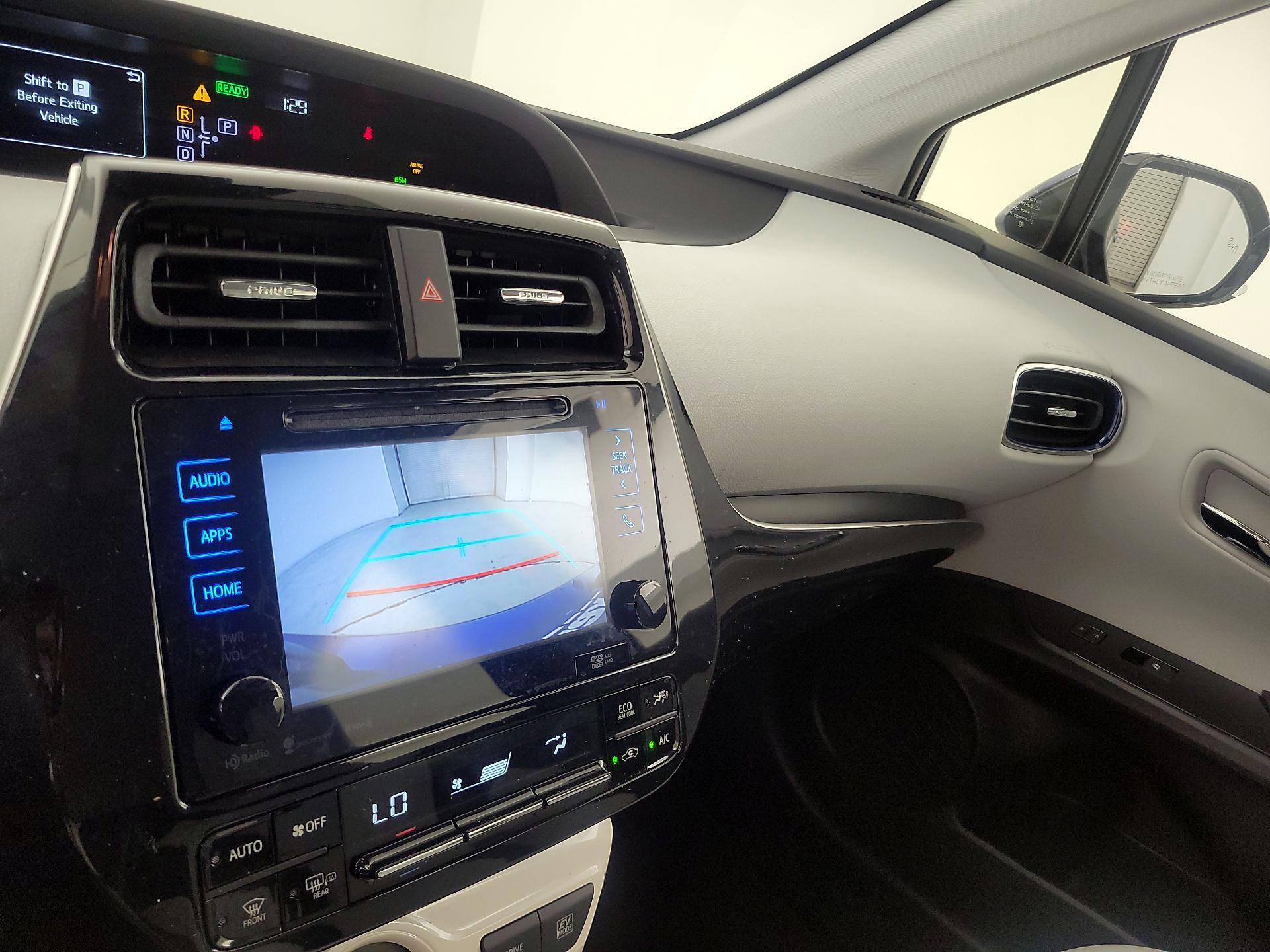 Thumbnail: 2016 Toyota Prius - 15