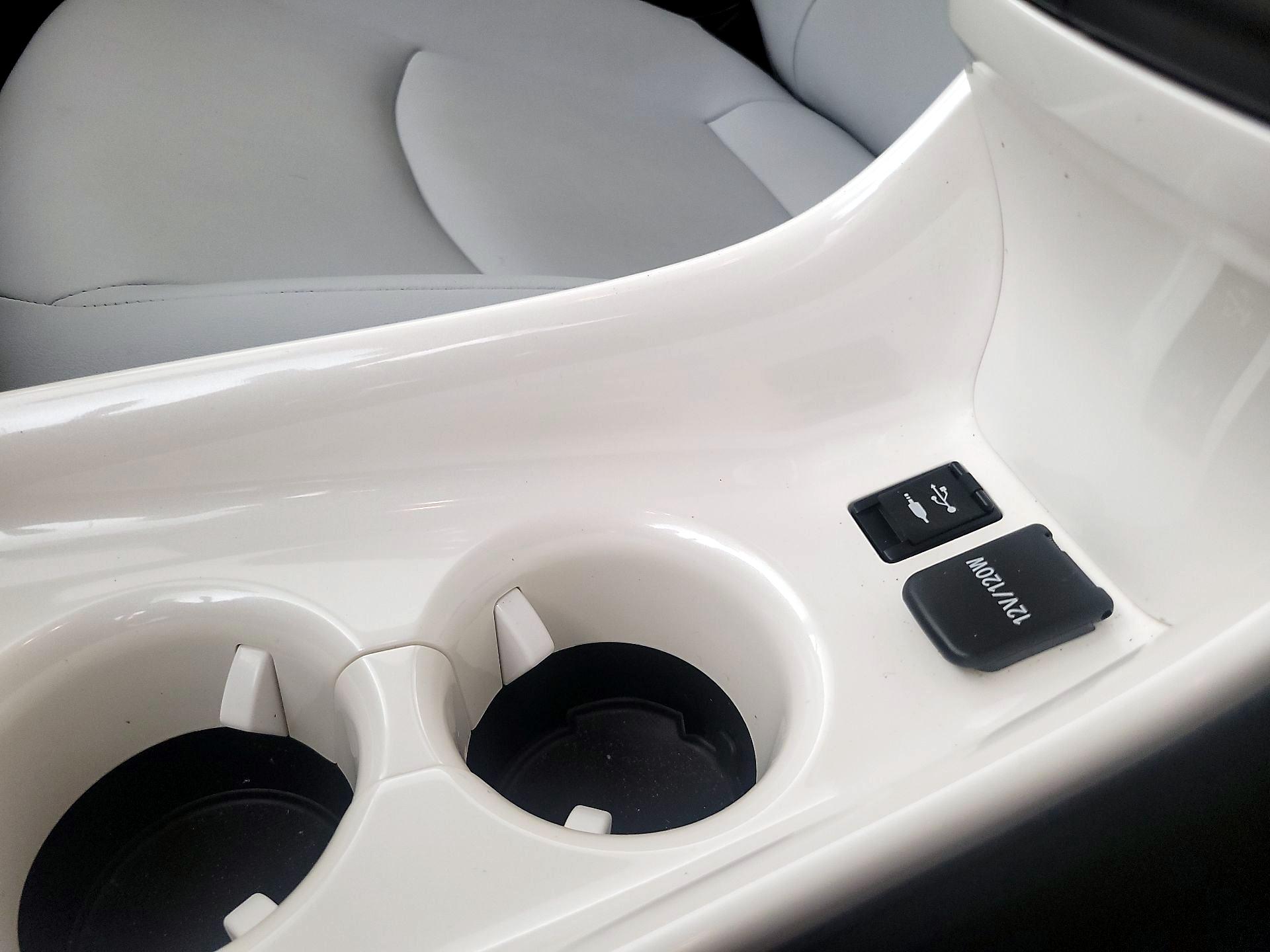 Thumbnail: 2016 Toyota Prius - 19