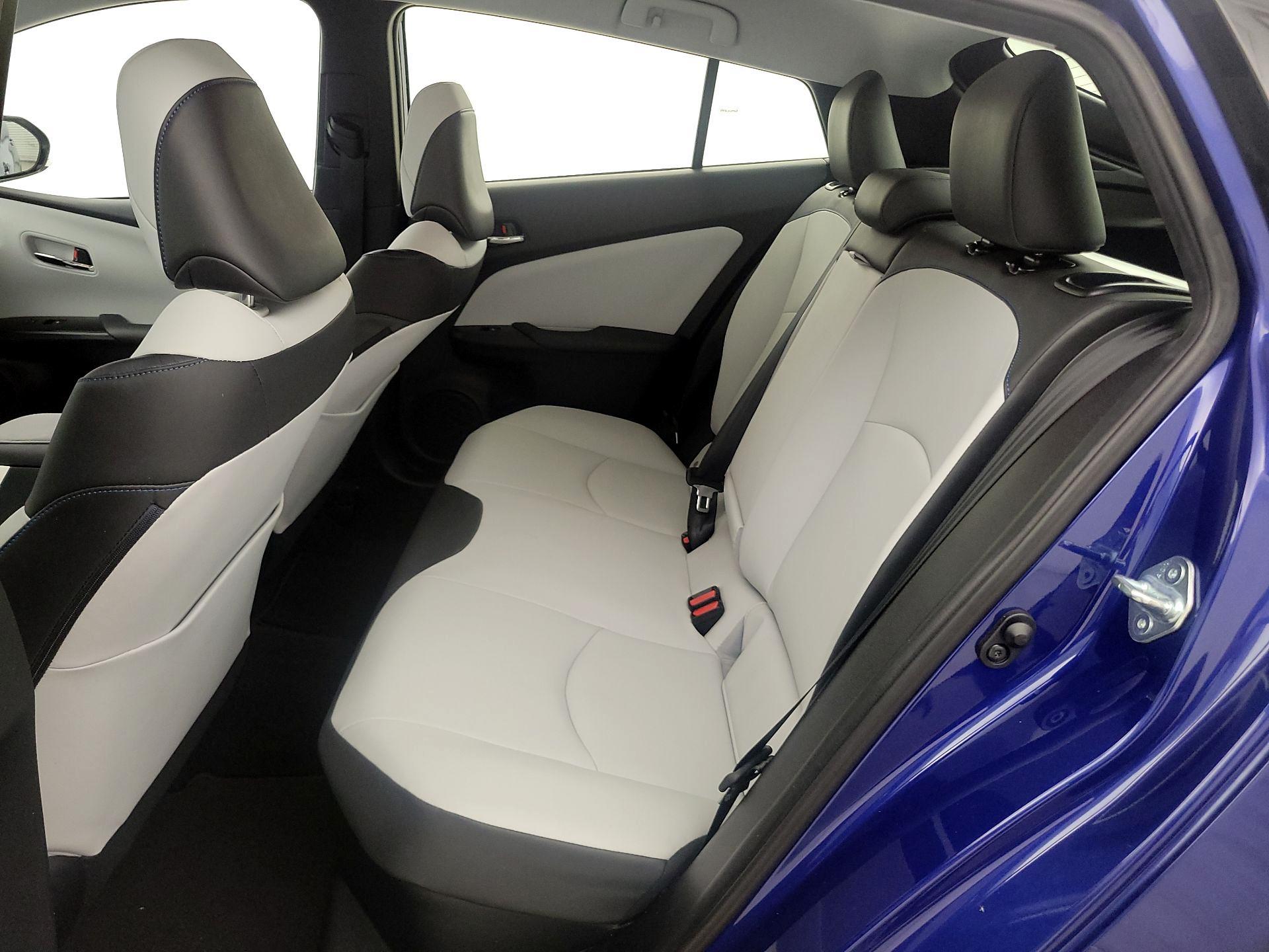 Thumbnail: 2016 Toyota Prius - 20