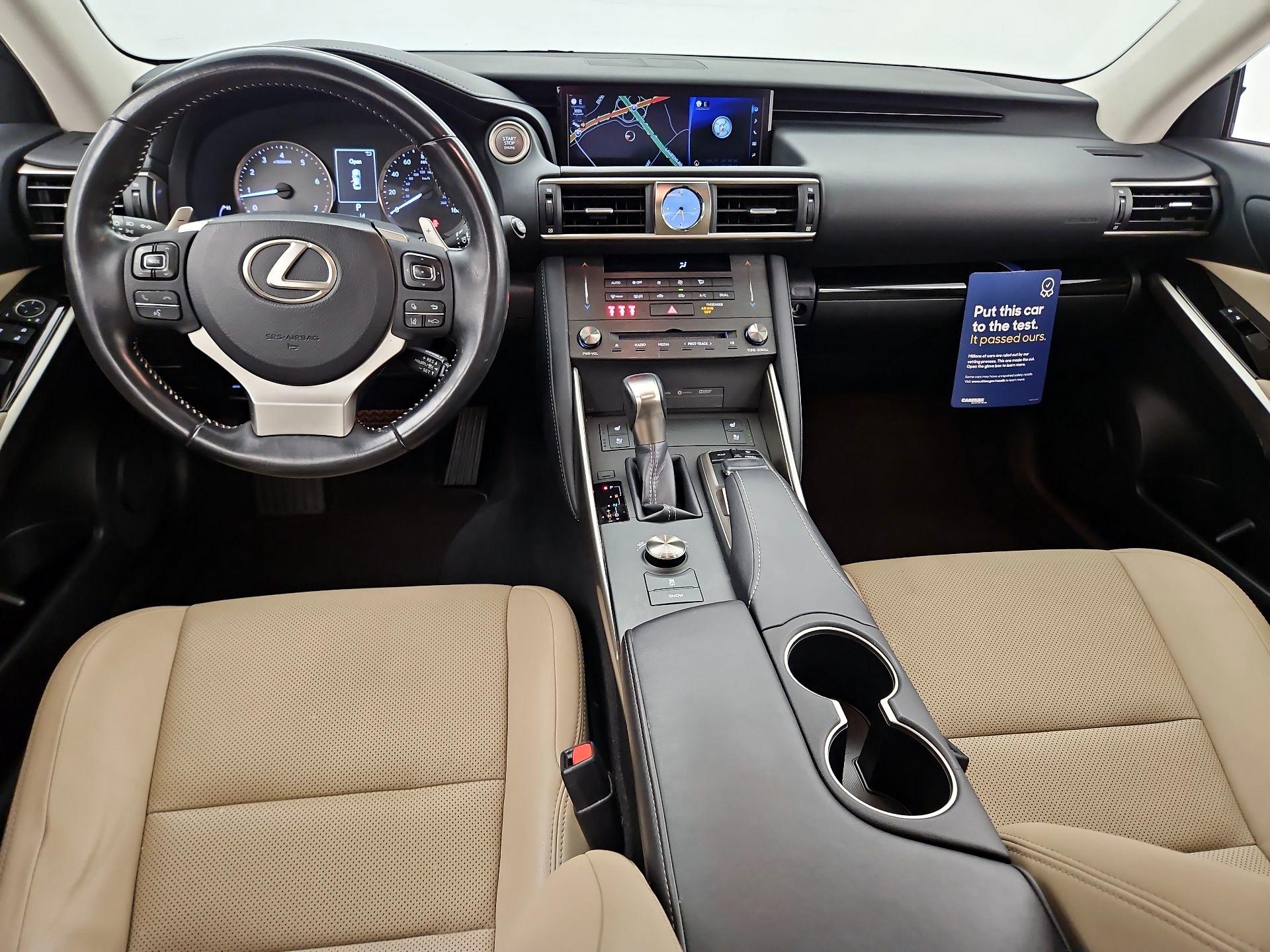 Thumbnail: 2019 Lexus IS - 9