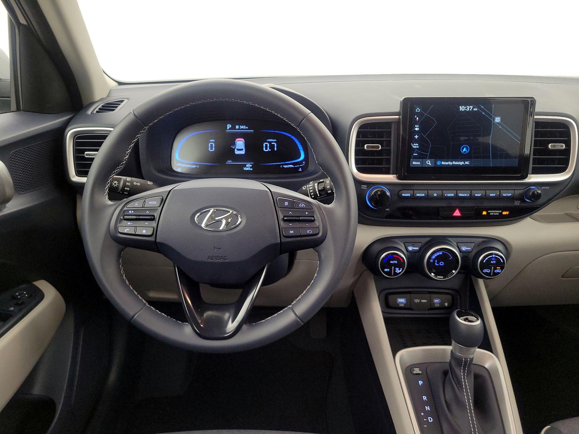 Thumbnail: 2025 Hyundai Venue - 10