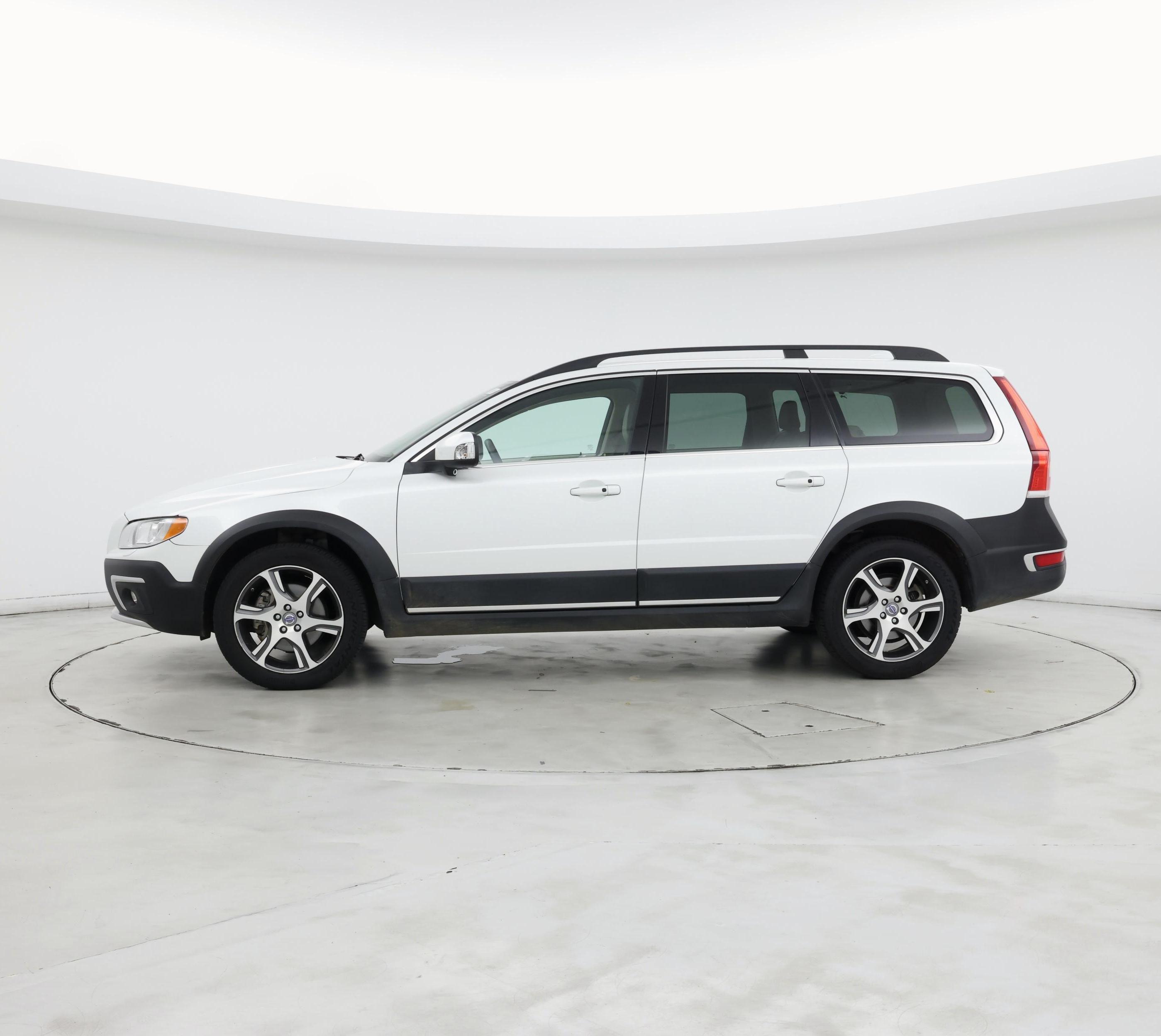 Thumbnail: 2015 Volvo XC70 - 3