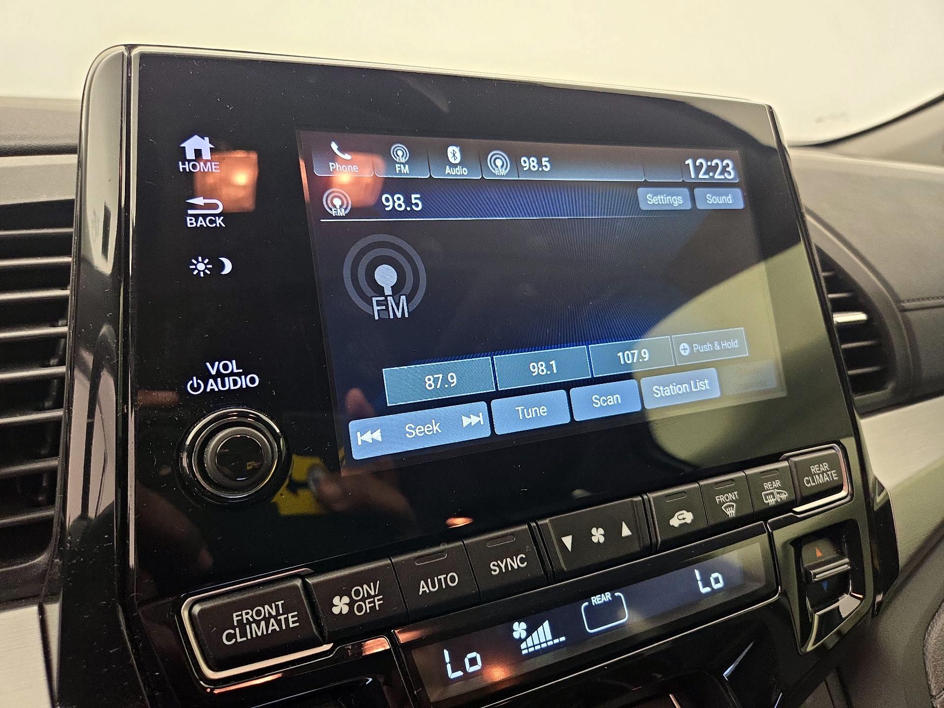 Thumbnail: 2019 Honda Odyssey - 15