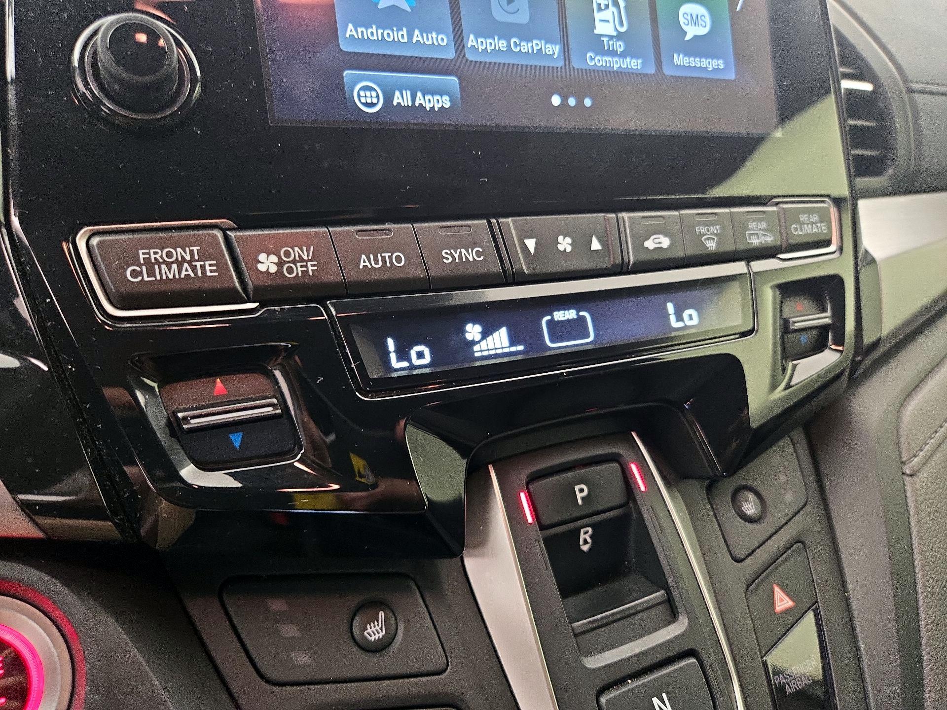 Thumbnail: 2019 Honda Odyssey - 16