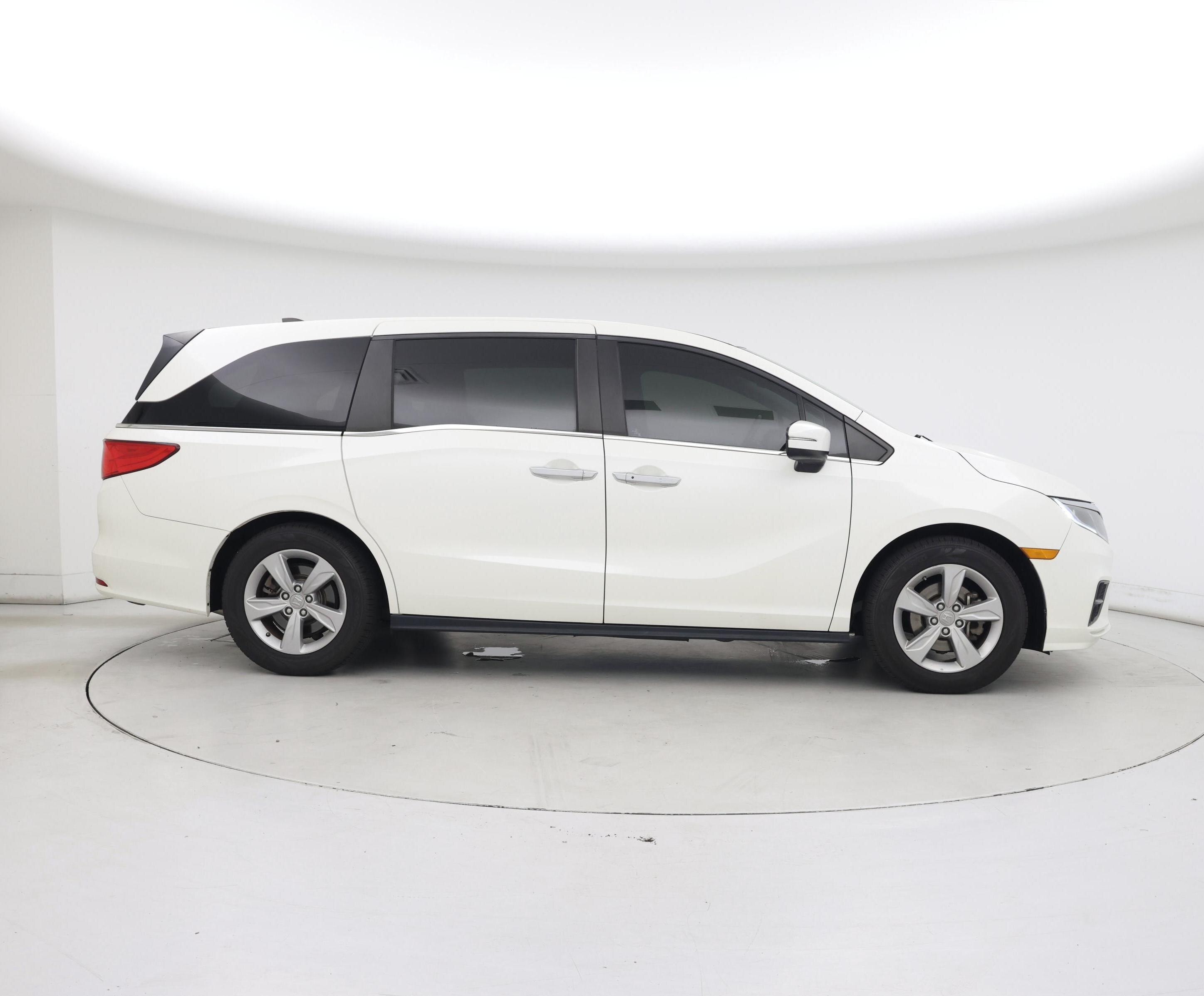 Thumbnail: 2019 Honda Odyssey - 7