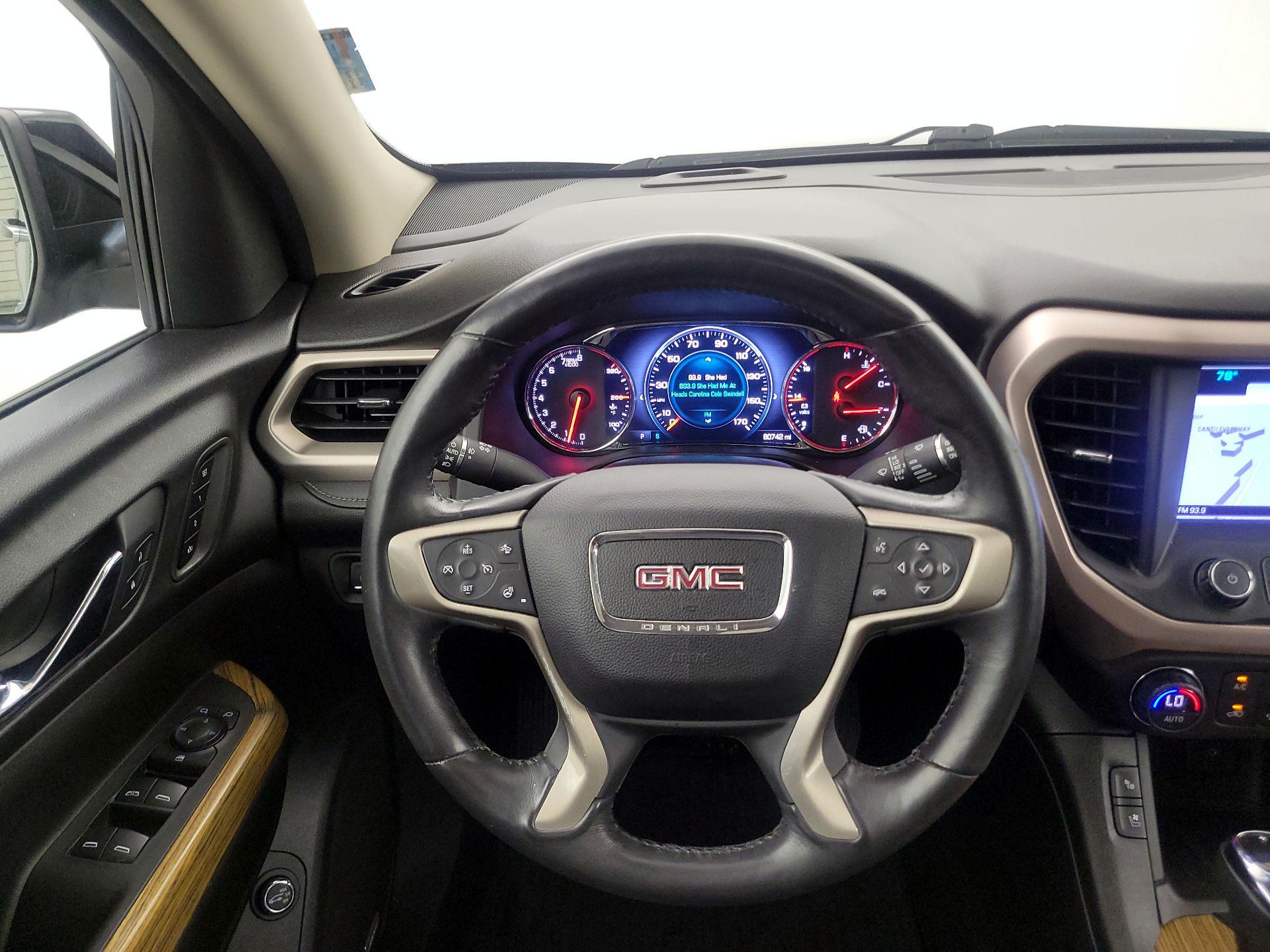 Thumbnail: 2017 GMC Acadia - 10