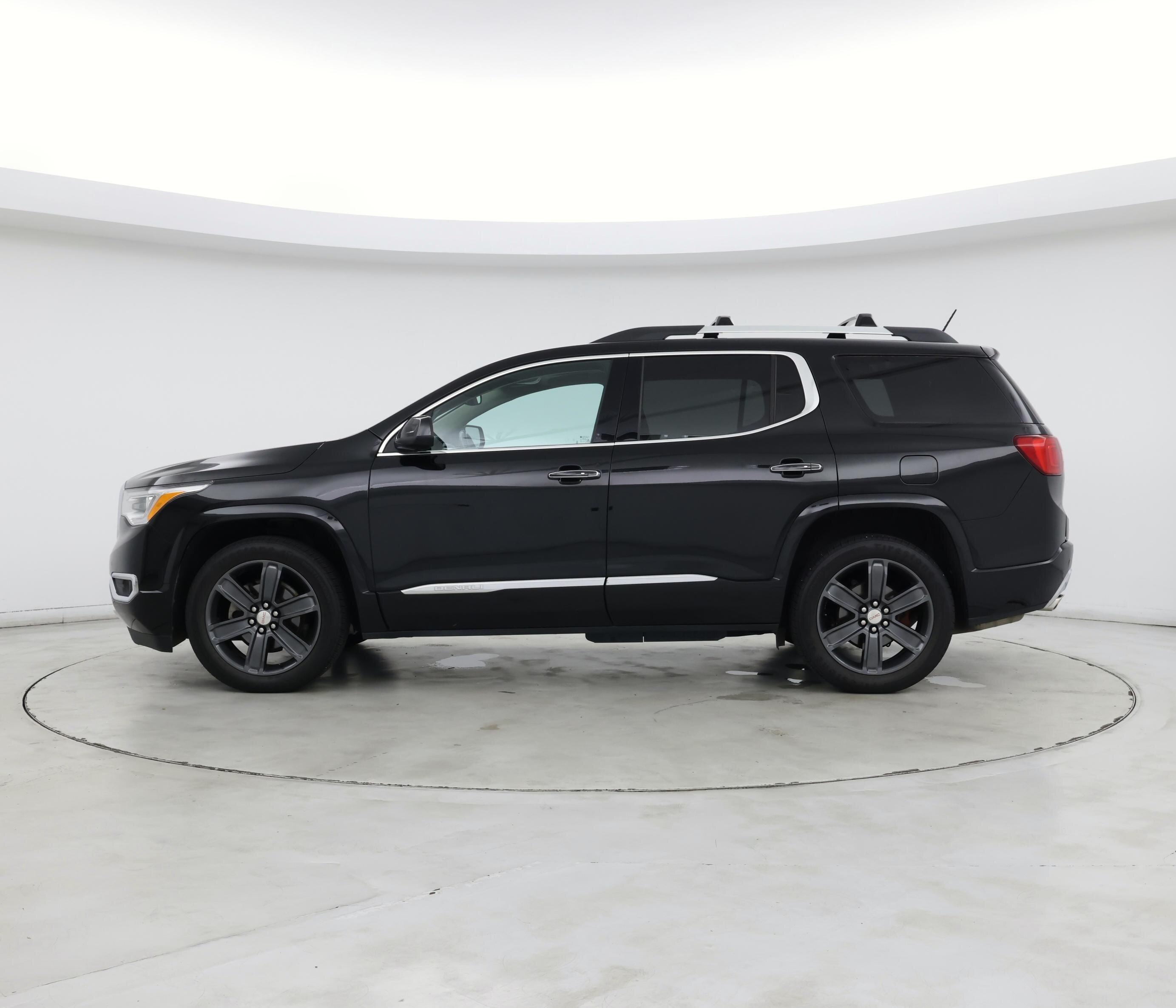 Thumbnail: 2017 GMC Acadia - 3