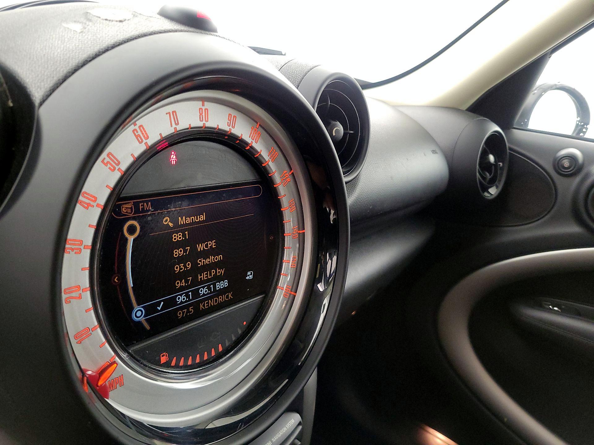 Thumbnail: 2014 MINI Cooper Countryman - 15