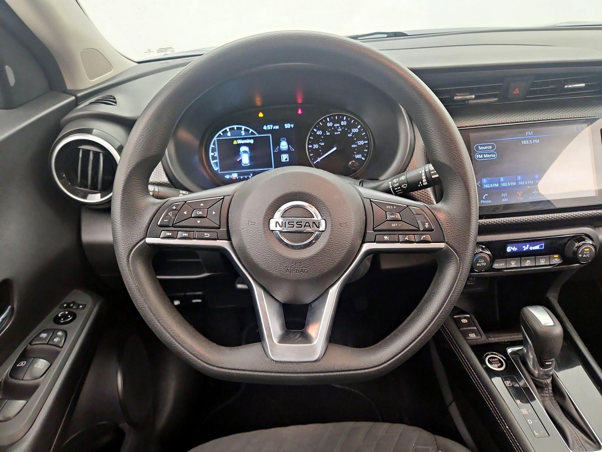 Thumbnail: 2021 Nissan Kicks - 10