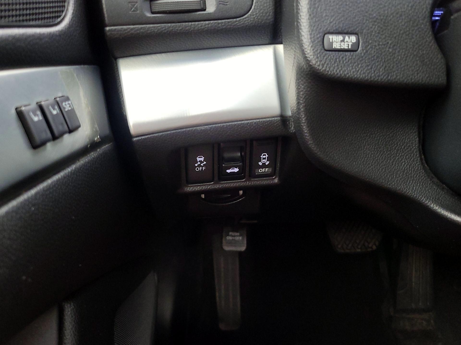 Thumbnail: 2013 INFINITI G37 - 13