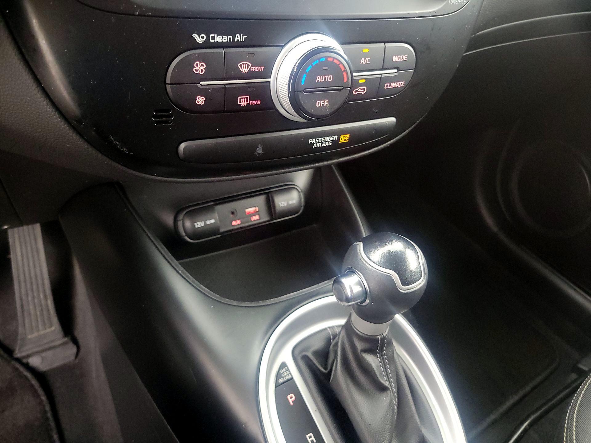 Thumbnail: 2019 Kia Soul - 16