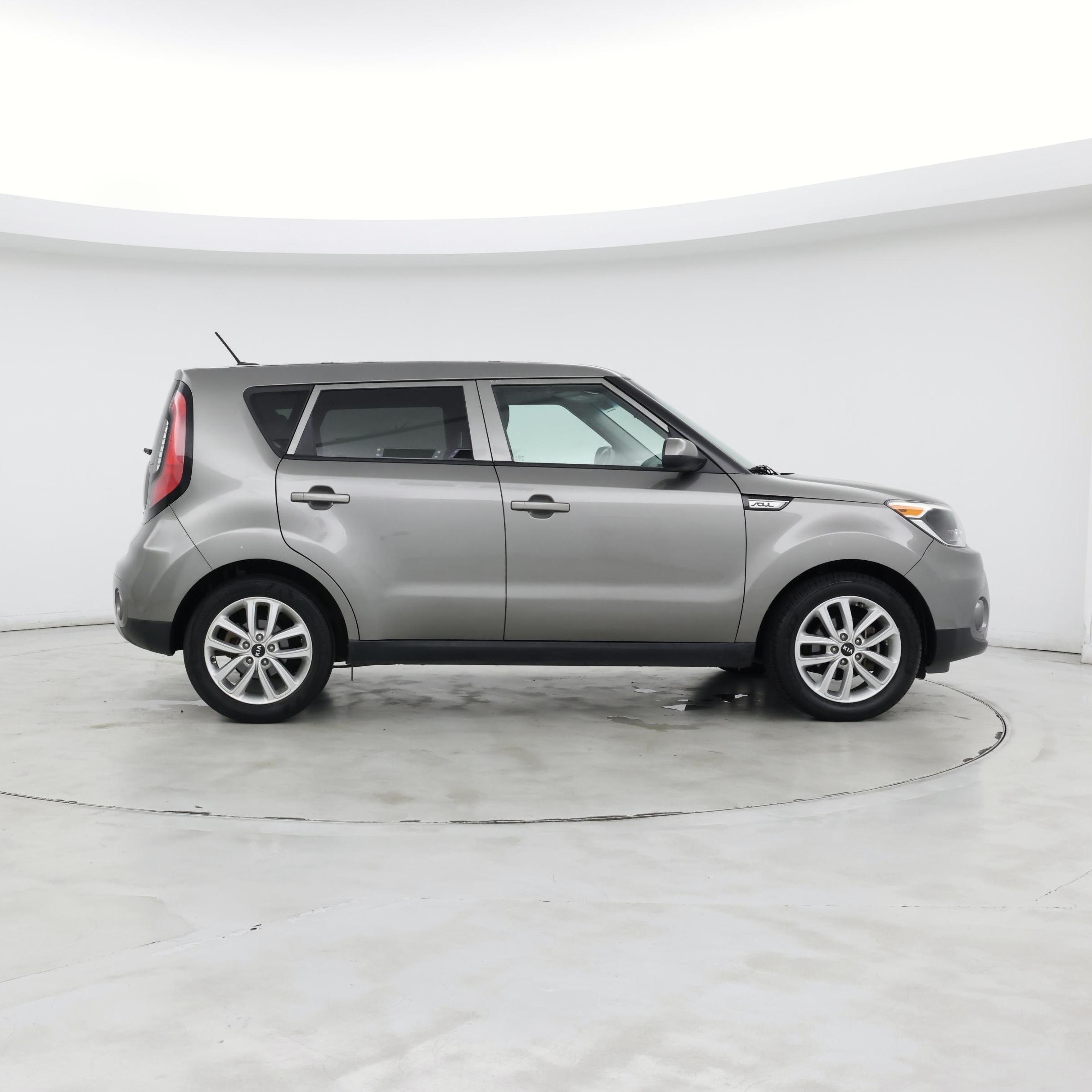 Thumbnail: 2019 Kia Soul - 7