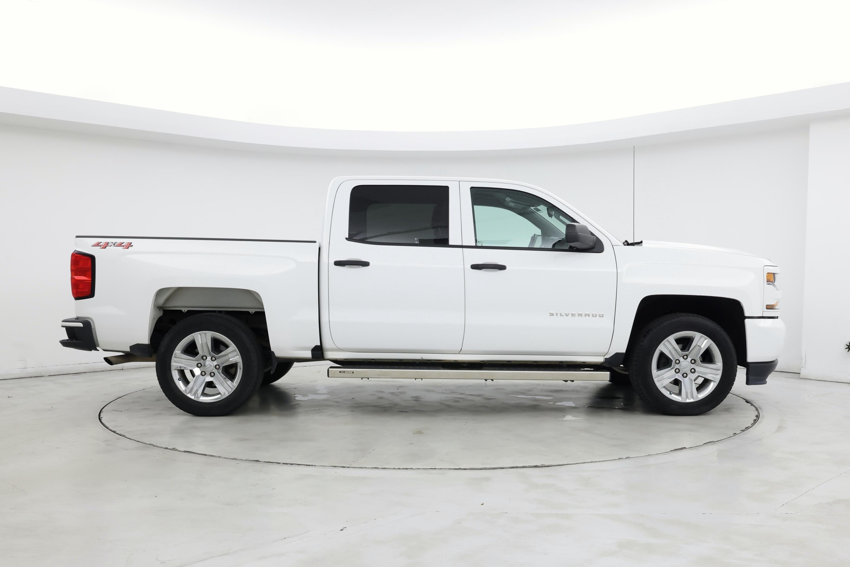 Thumbnail: 2018 Chevrolet Silverado 1500 - 7