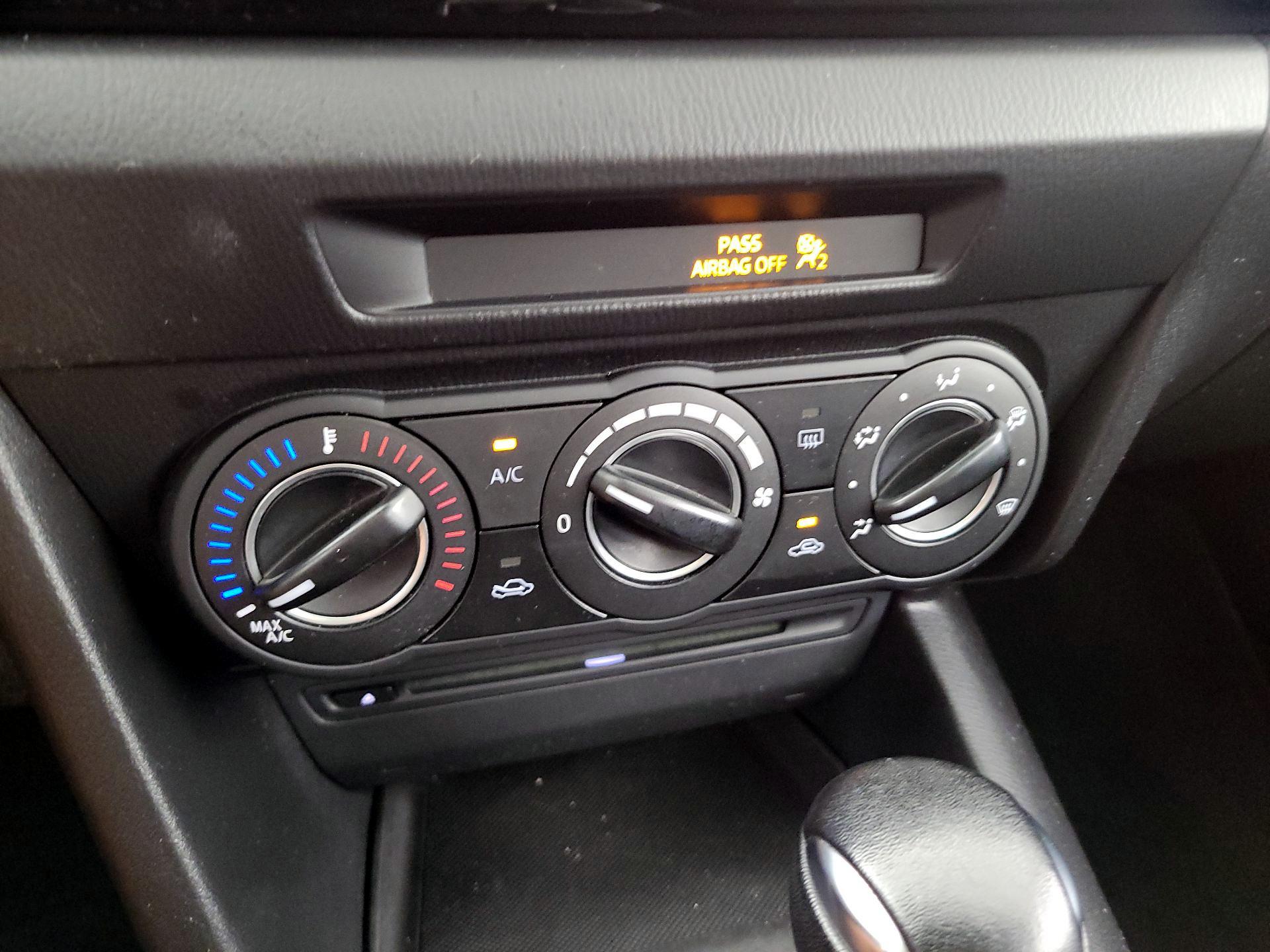 Thumbnail: 2014 Mazda Mazda3 - 15