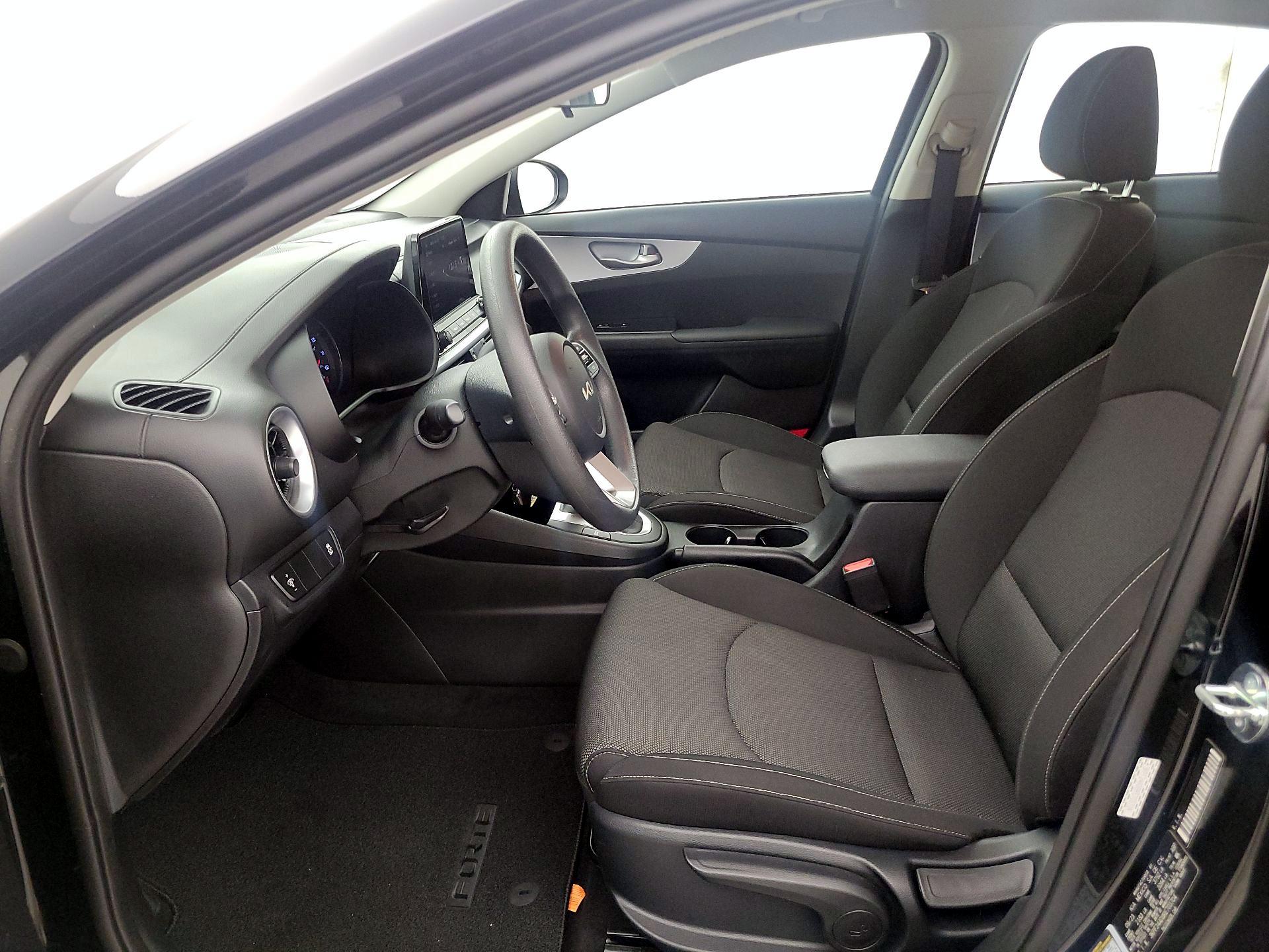 Thumbnail: 2024 Kia Forte - 11