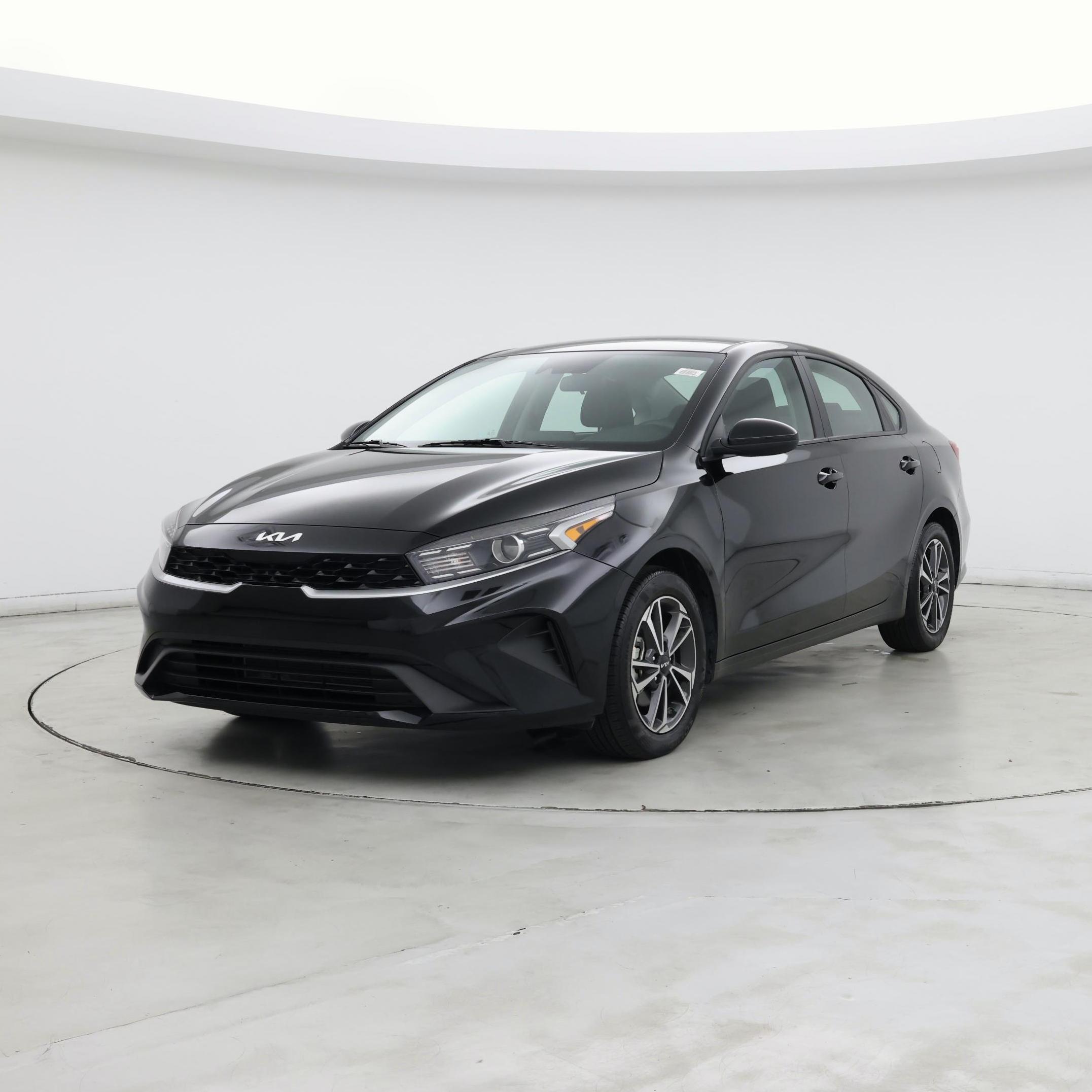 Thumbnail: 2024 Kia Forte - 4