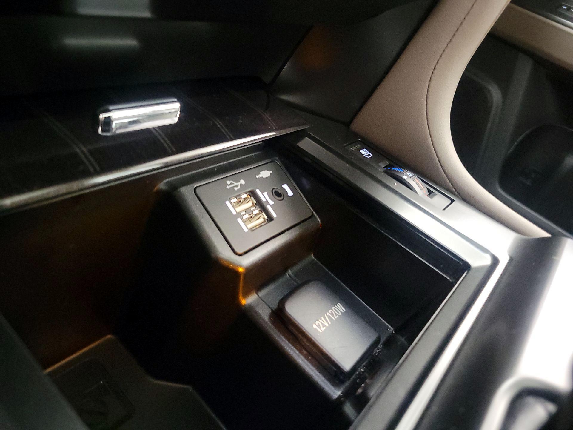 Thumbnail: 2023 Lexus GX - 19