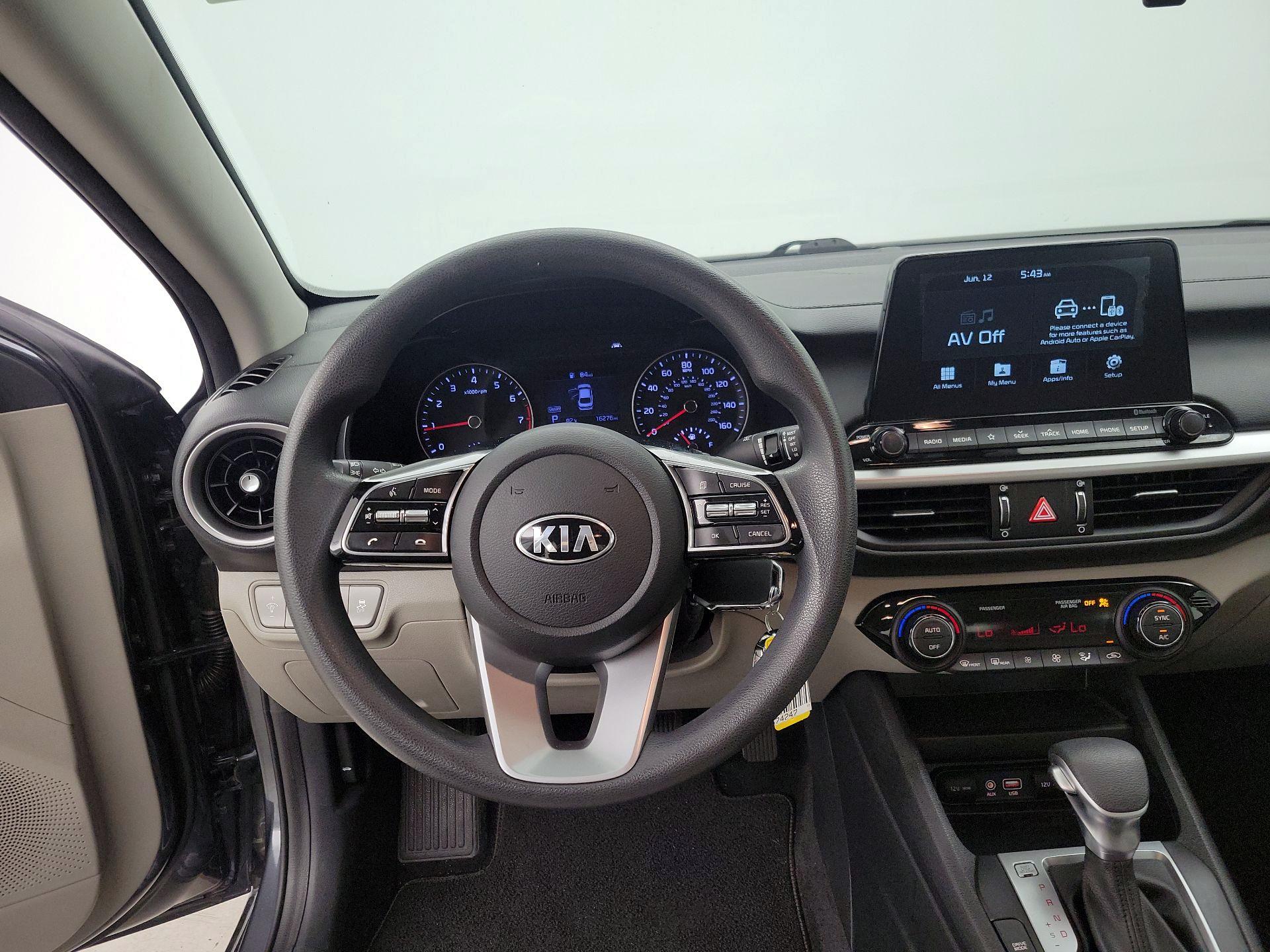 Thumbnail: 2019 Kia Forte - 10