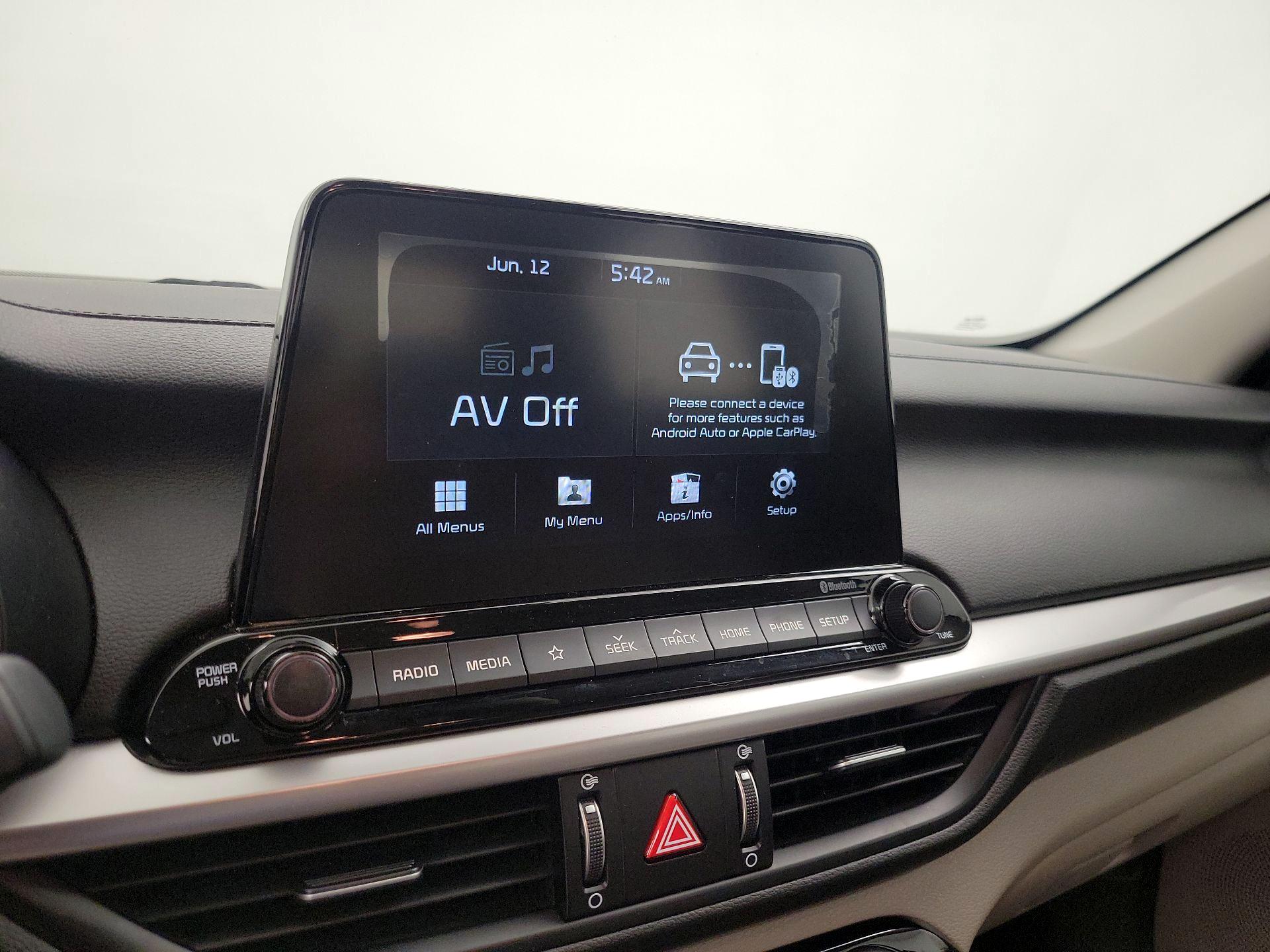 Thumbnail: 2019 Kia Forte - 15