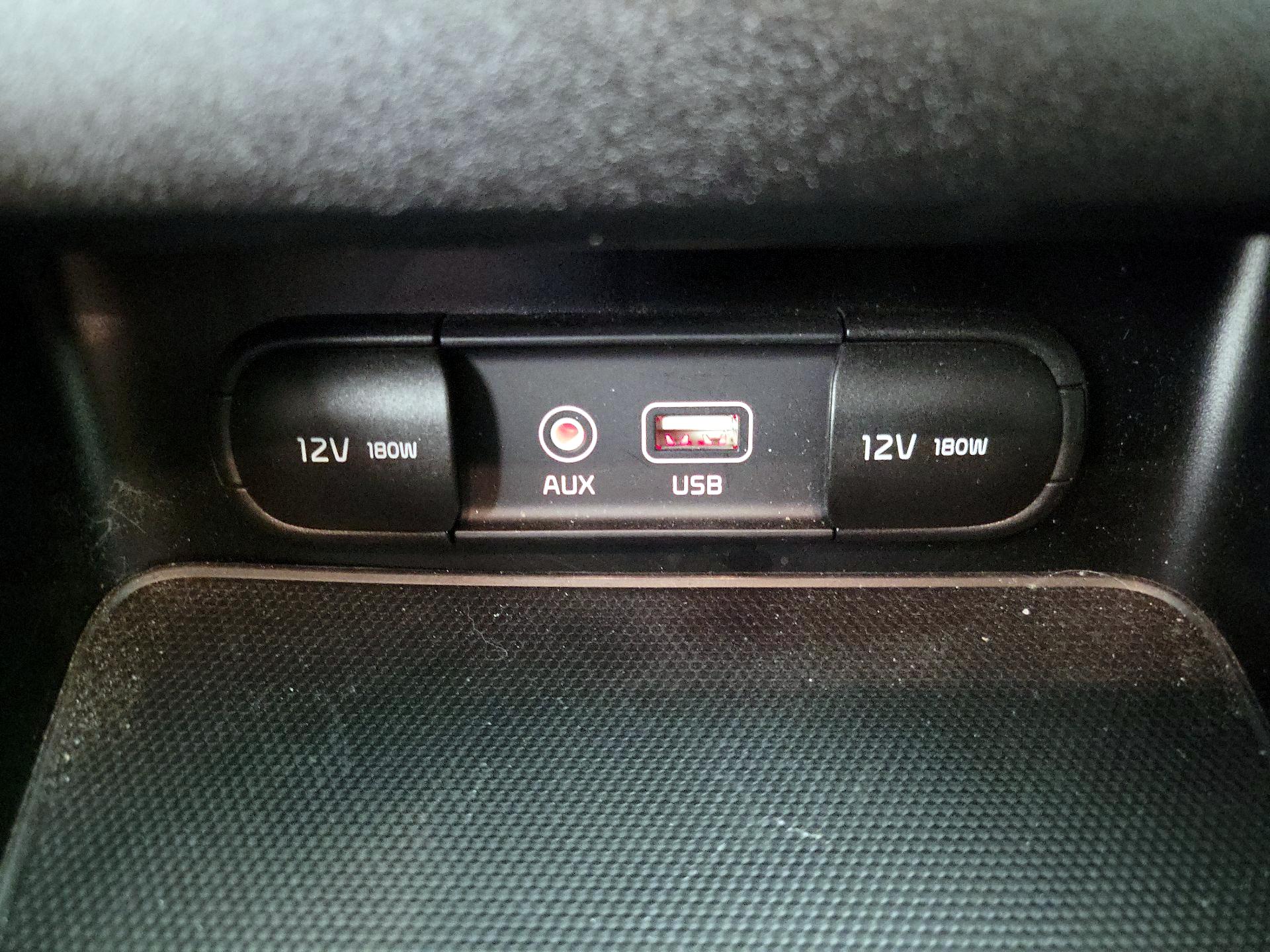 Thumbnail: 2019 Kia Forte - 18