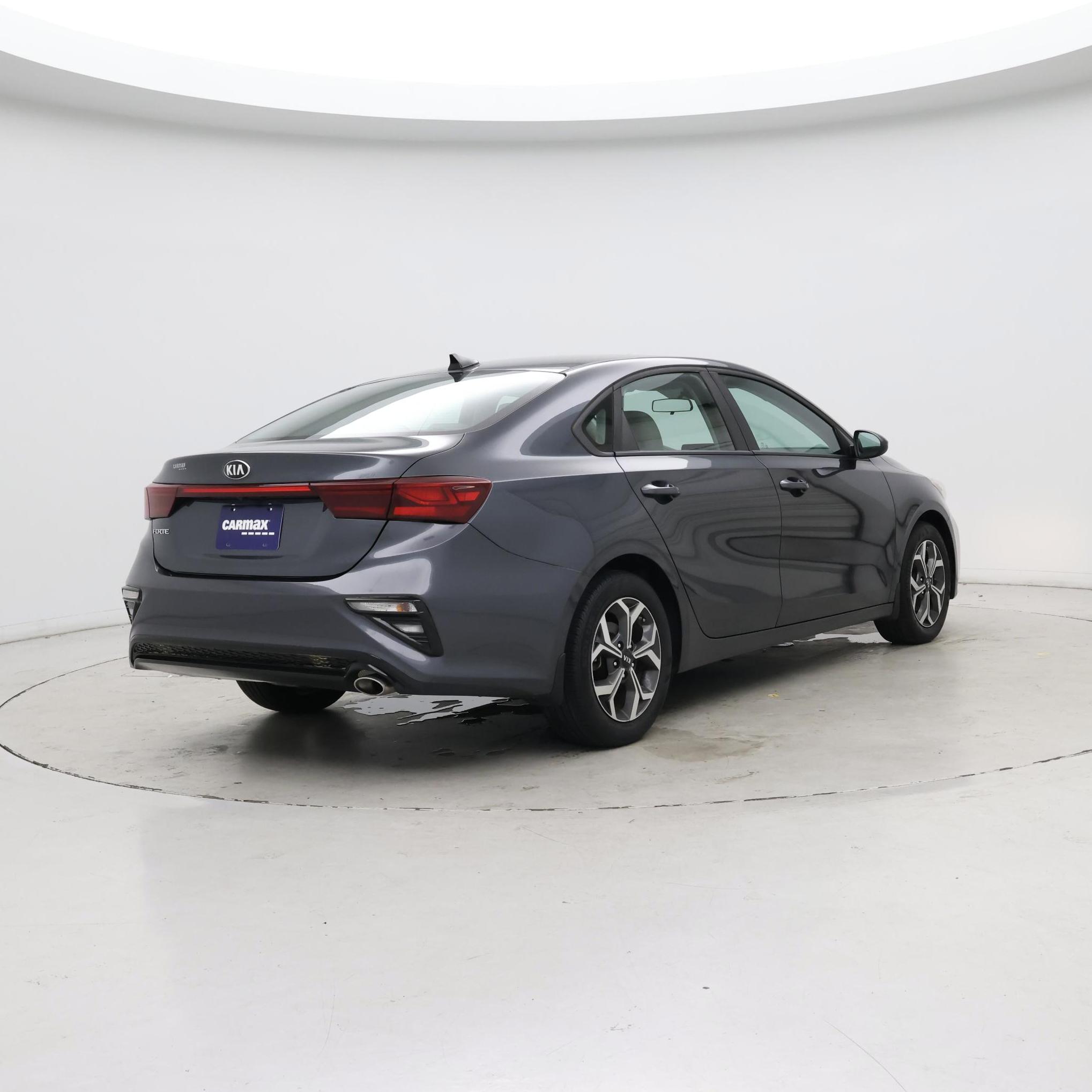 Thumbnail: 2019 Kia Forte - 8
