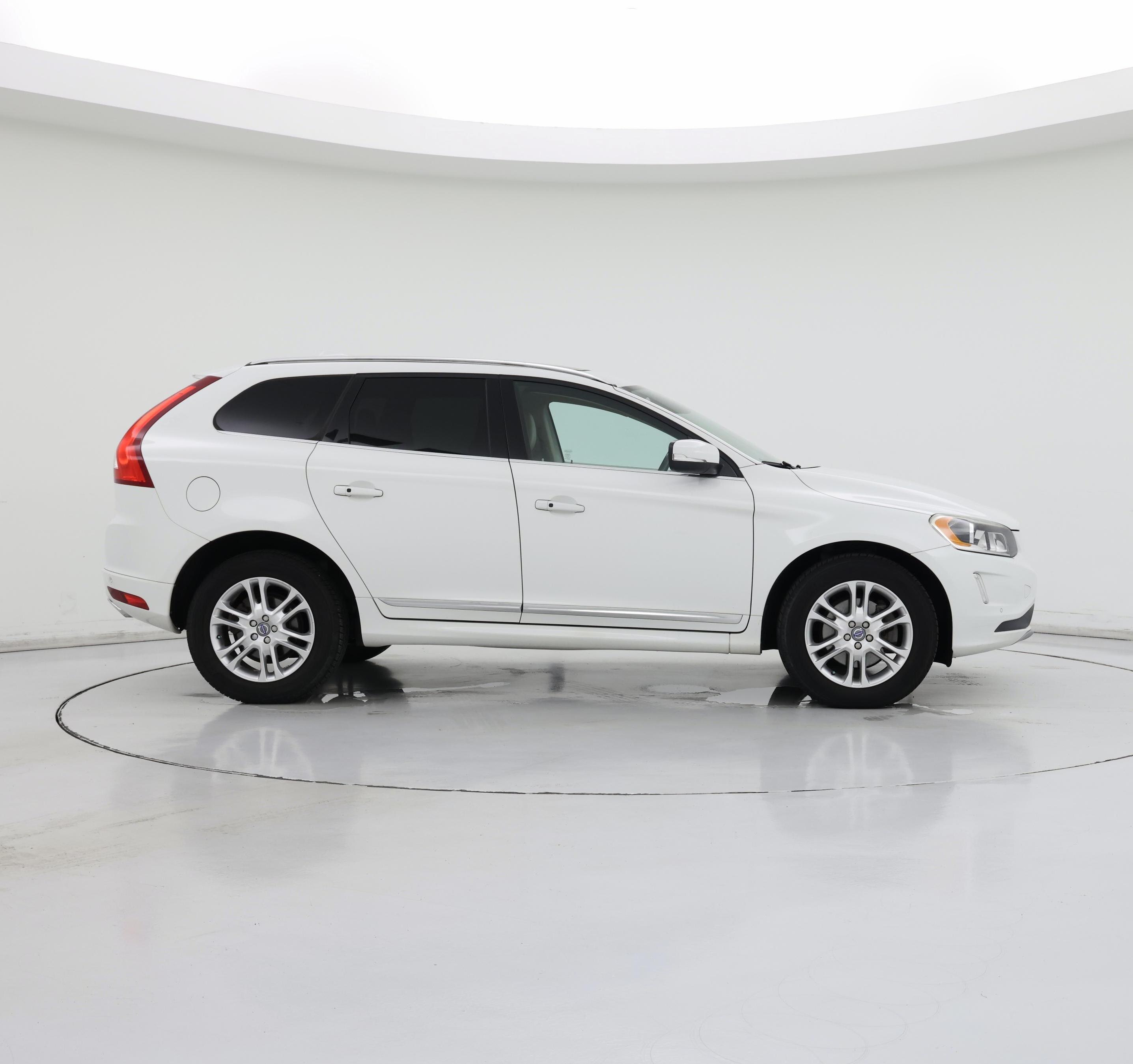 Thumbnail: 2016 Volvo XC60 - 7