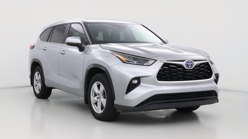 2023 Toyota Highlander LE Hero Image