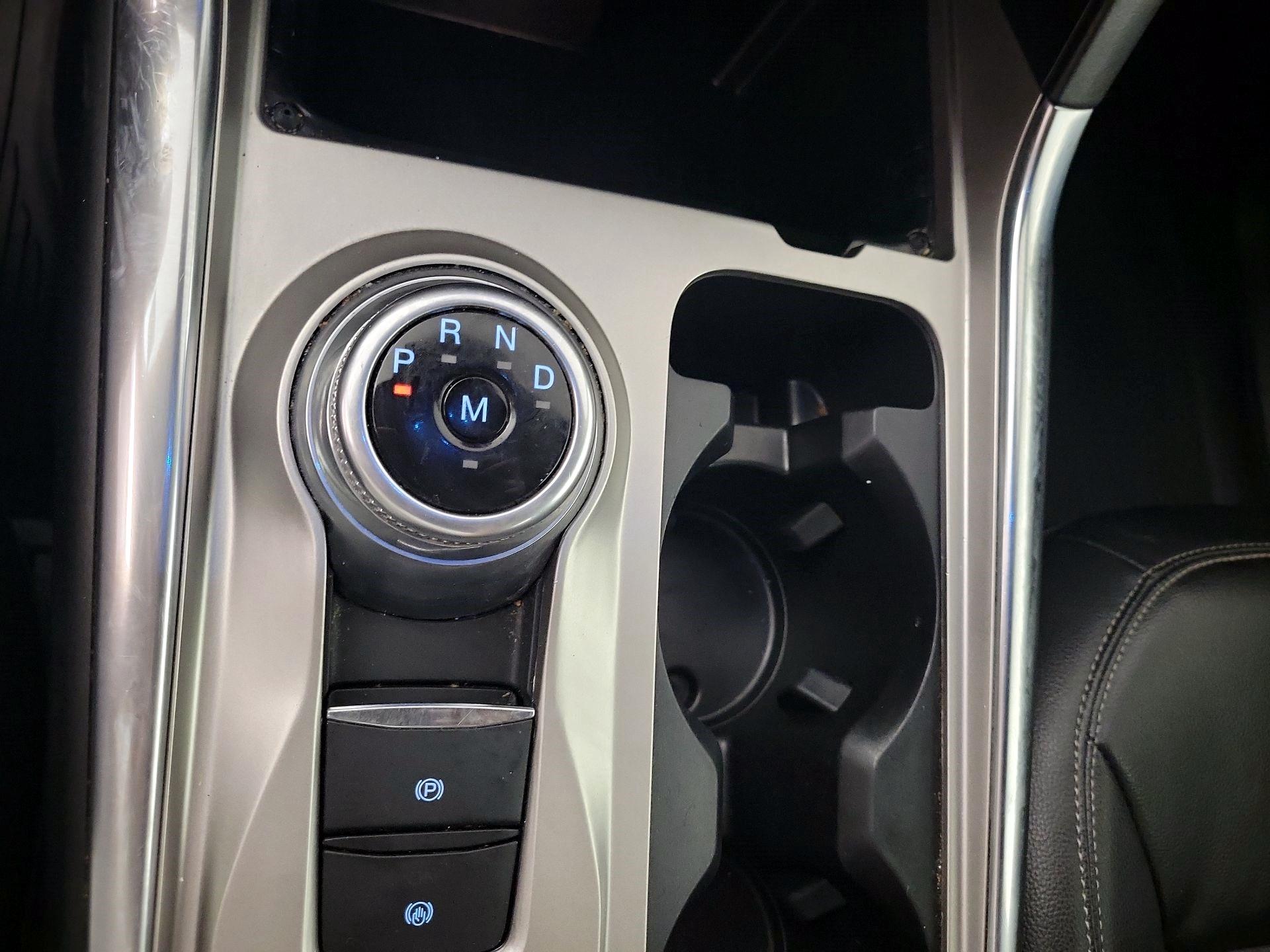 Thumbnail: 2020 Ford Explorer - 16