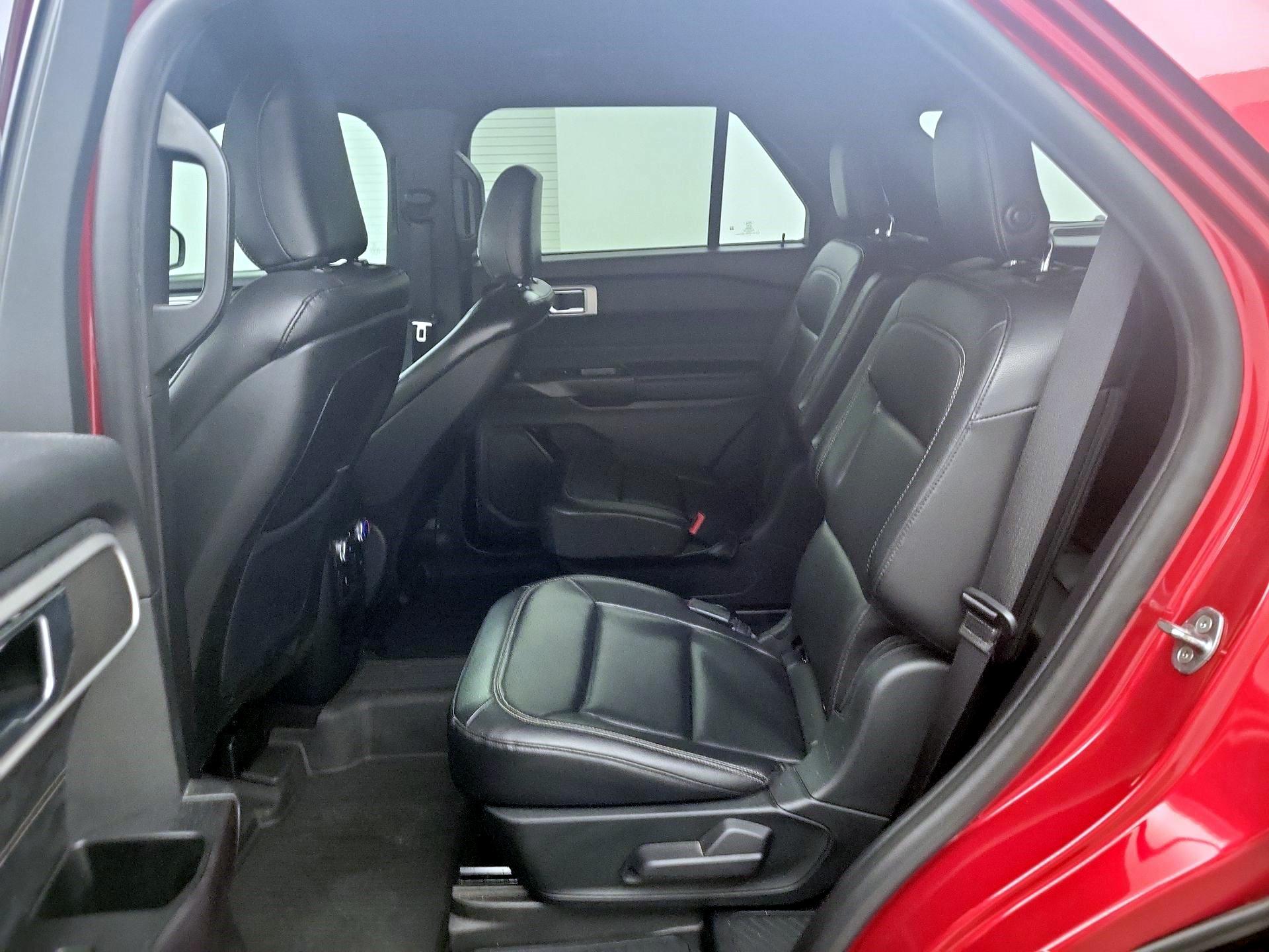 Thumbnail: 2020 Ford Explorer - 18