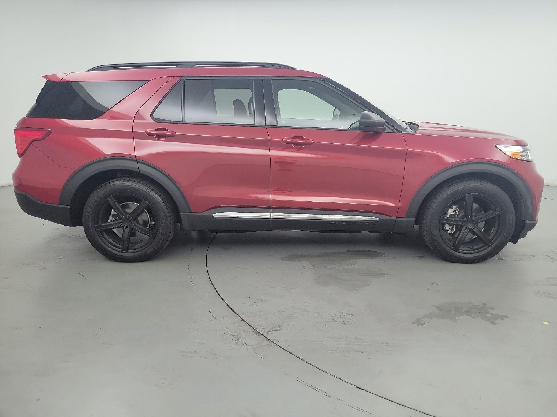 Thumbnail: 2020 Ford Explorer - 4