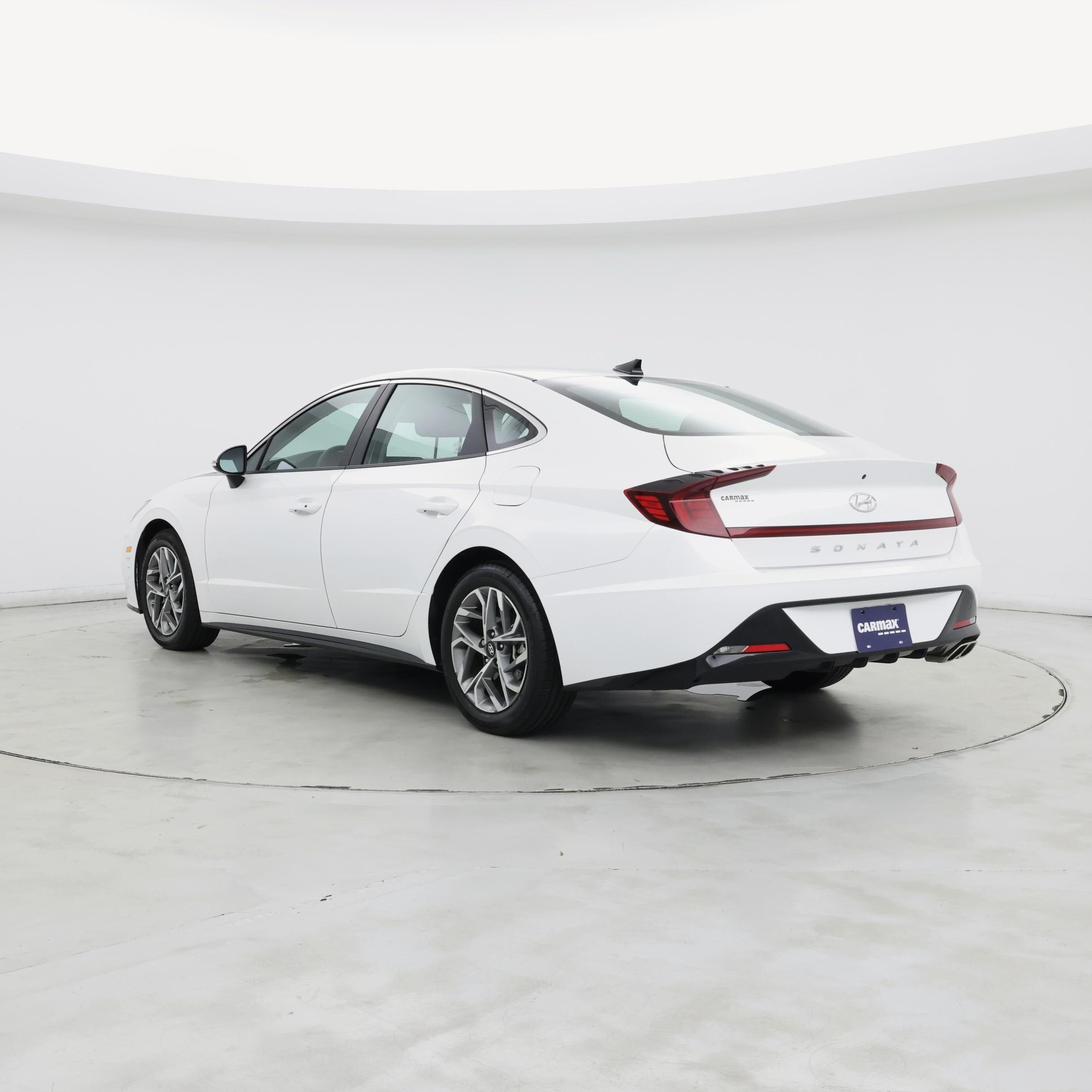 Thumbnail: 2023 Hyundai Sonata - 2