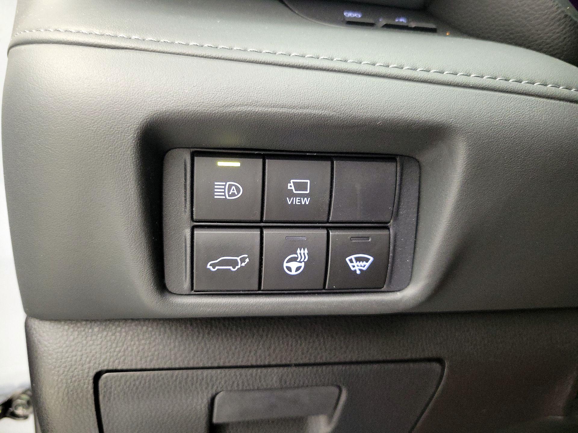 Thumbnail: 2020 Toyota Highlander - 13