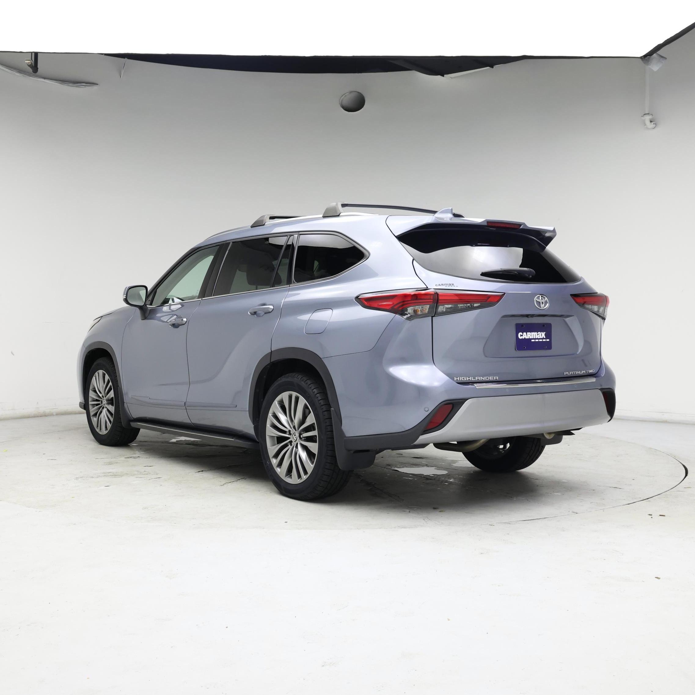 Thumbnail: 2020 Toyota Highlander - 2