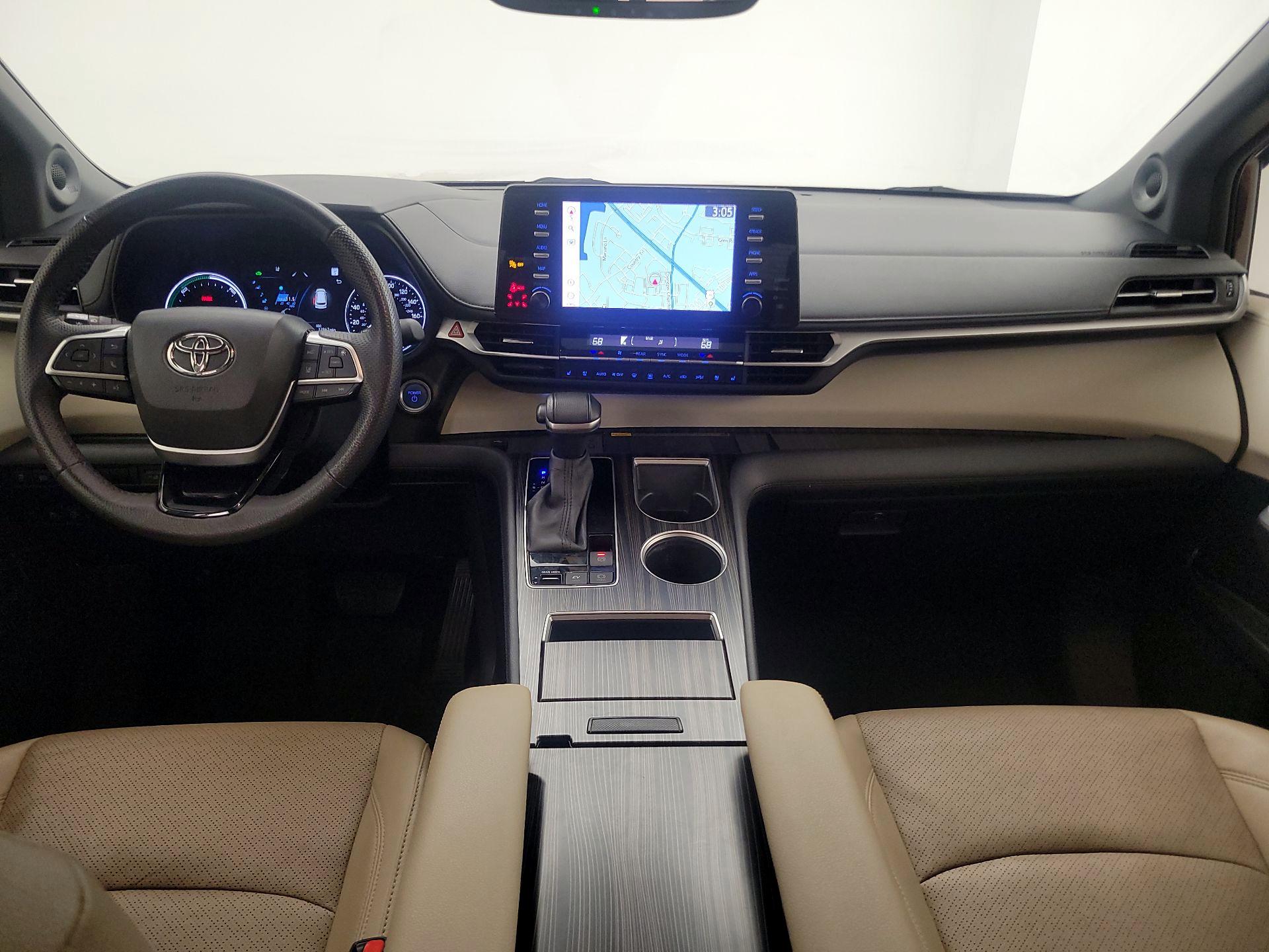 Thumbnail: 2023 Toyota Sienna - 9