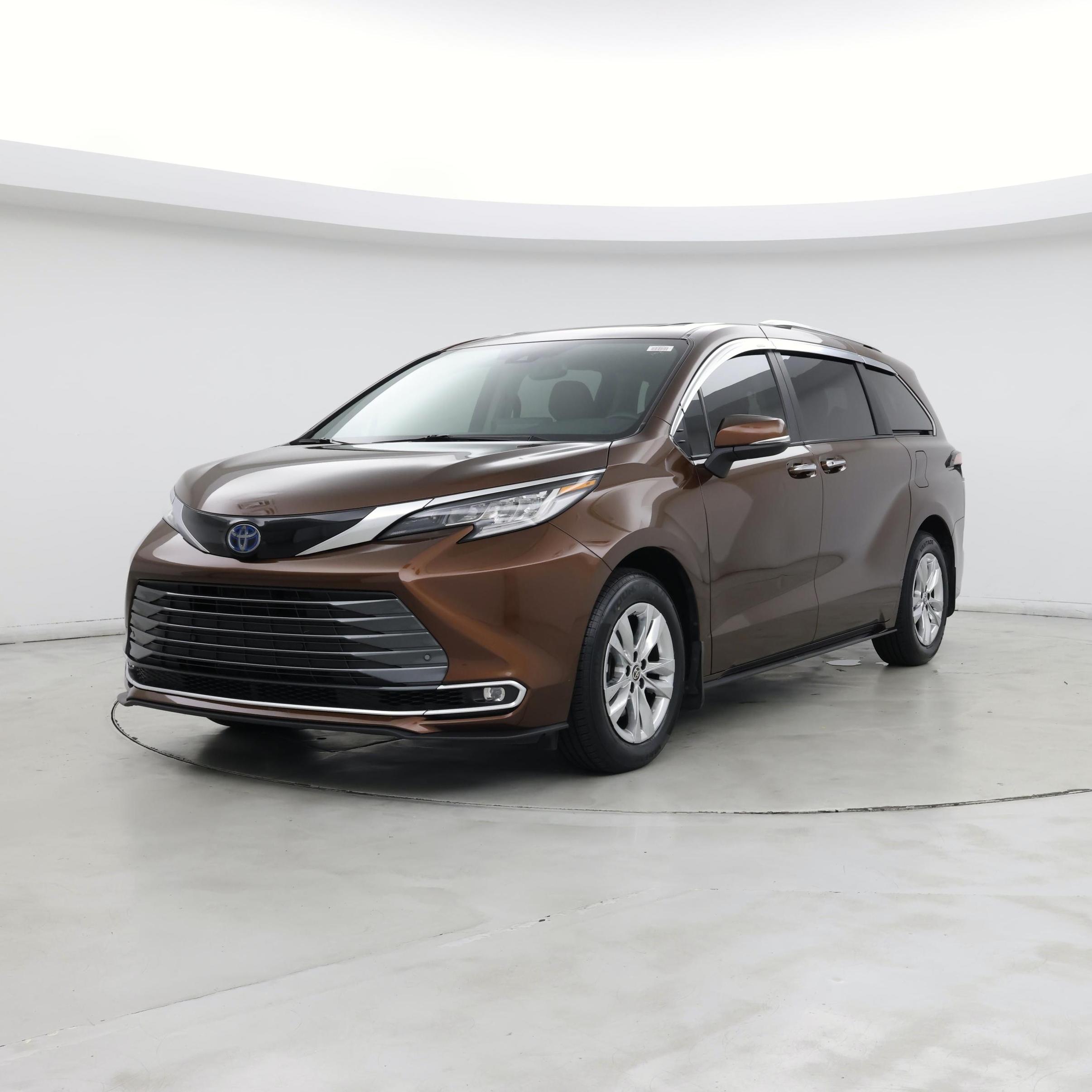 Thumbnail: 2023 Toyota Sienna - 4