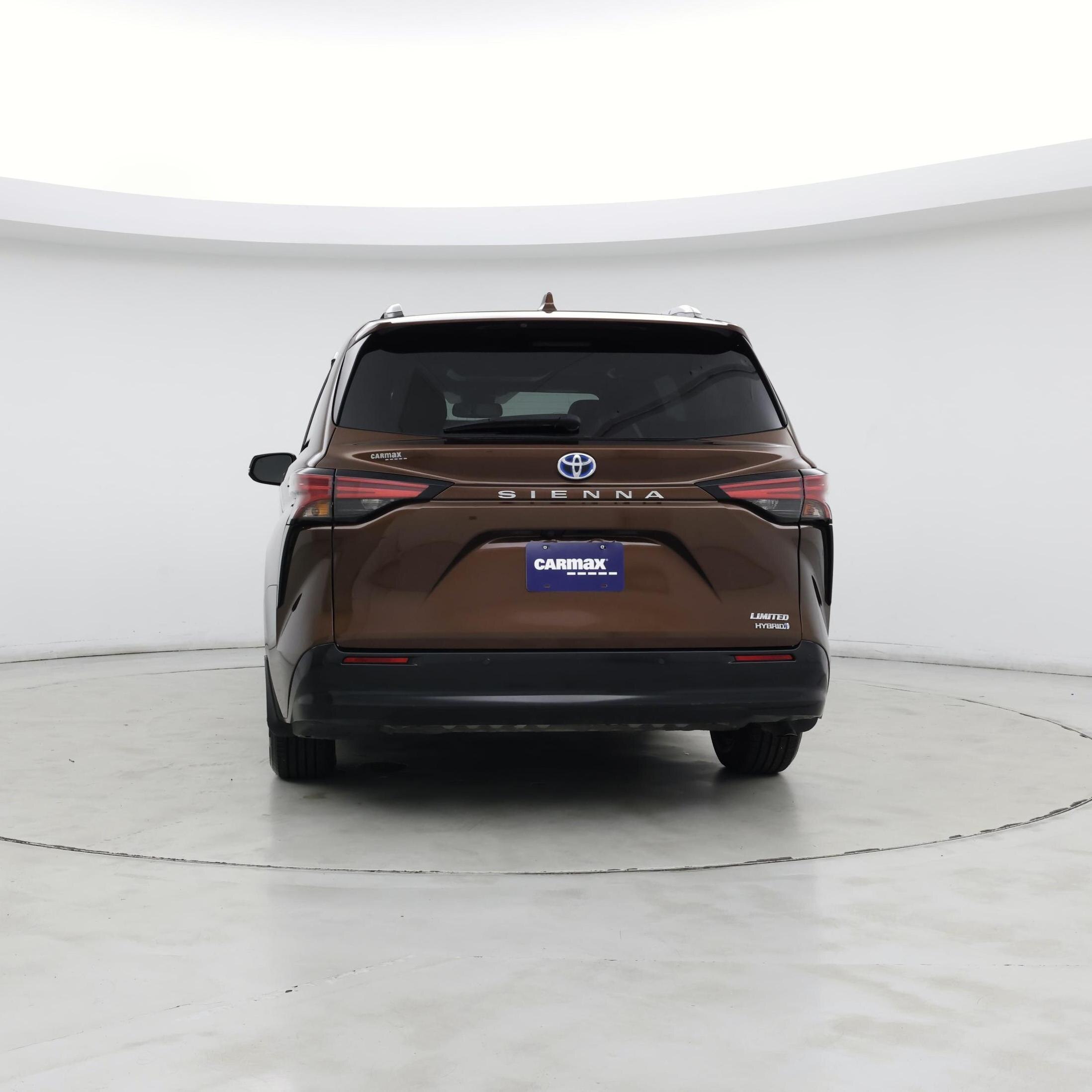 Thumbnail: 2023 Toyota Sienna - 6
