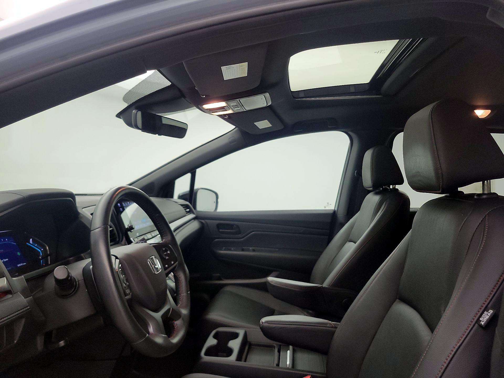 Thumbnail: 2023 Honda Odyssey - 19