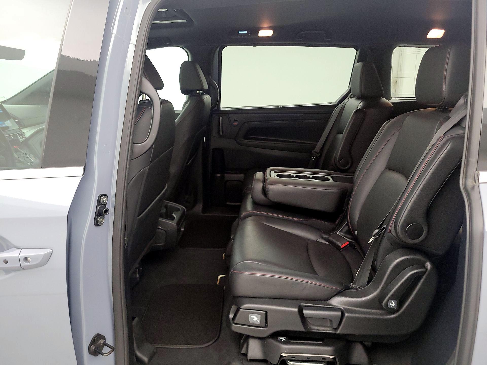 Thumbnail: 2023 Honda Odyssey - 20