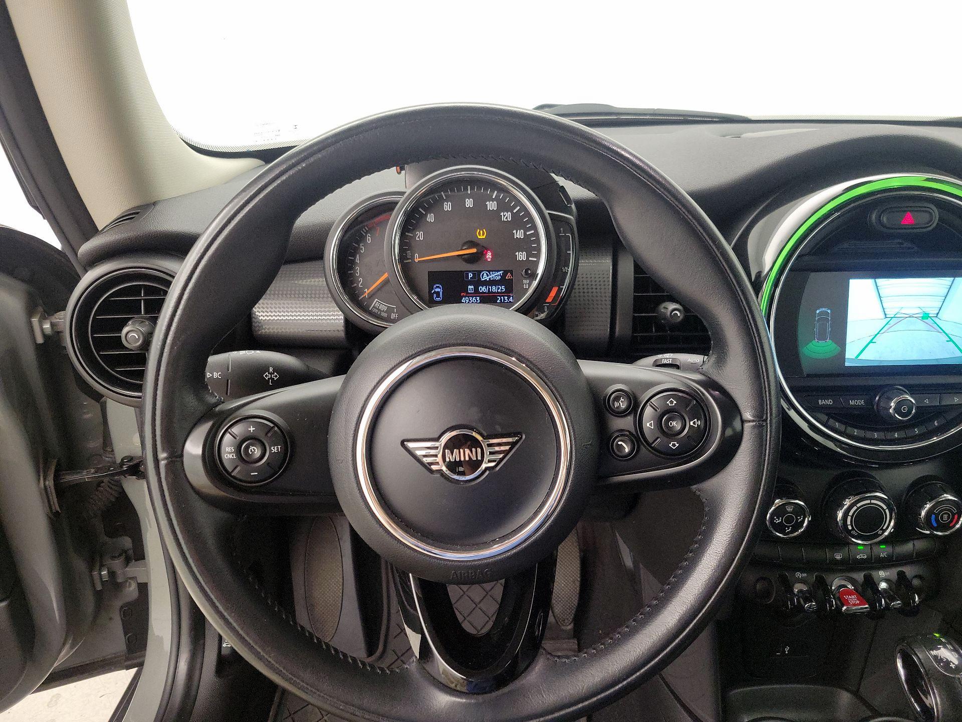 Thumbnail: 2019 MINI Cooper Hardtop - 10