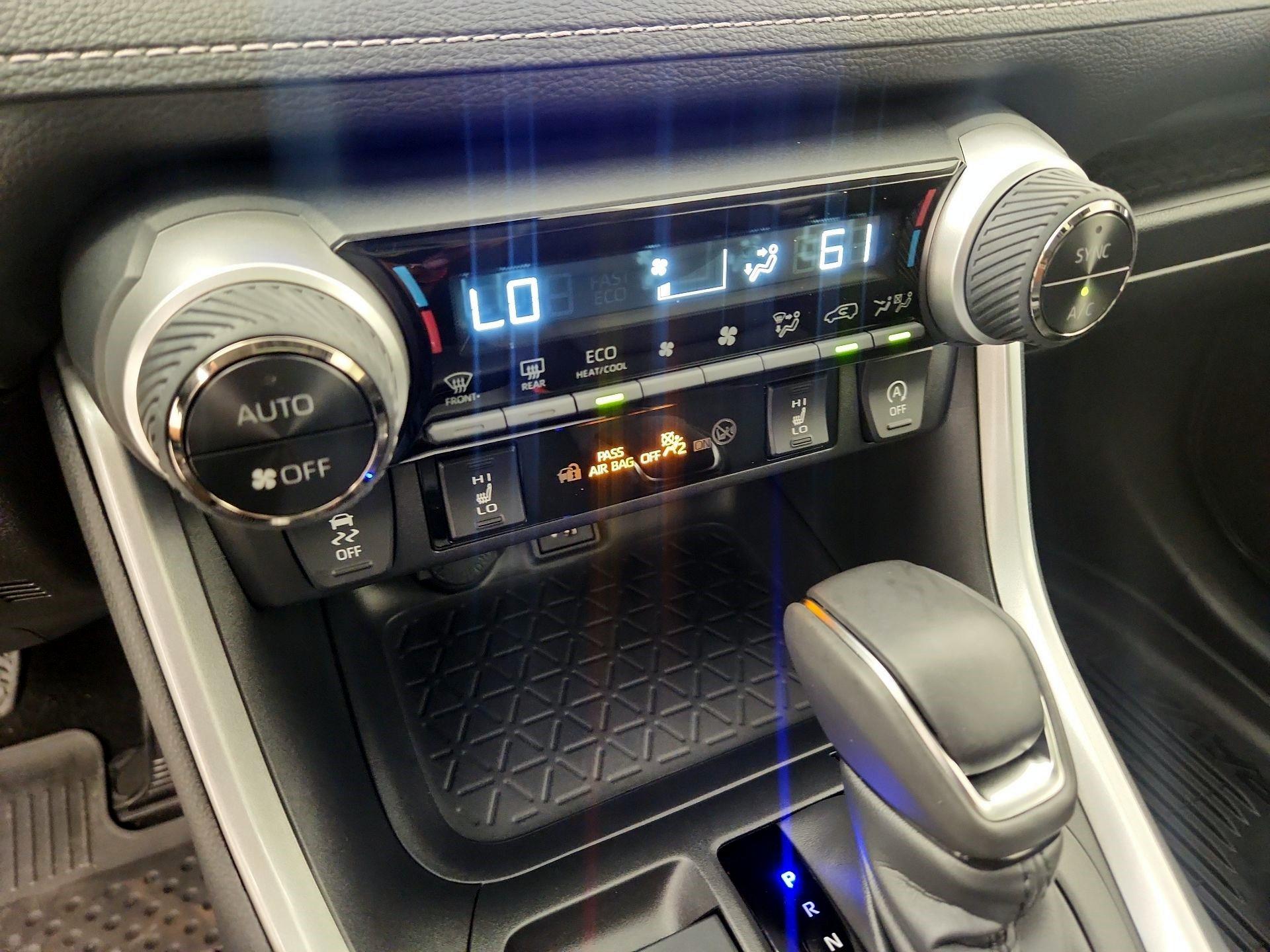 Thumbnail: 2025 Toyota RAV4 - 16