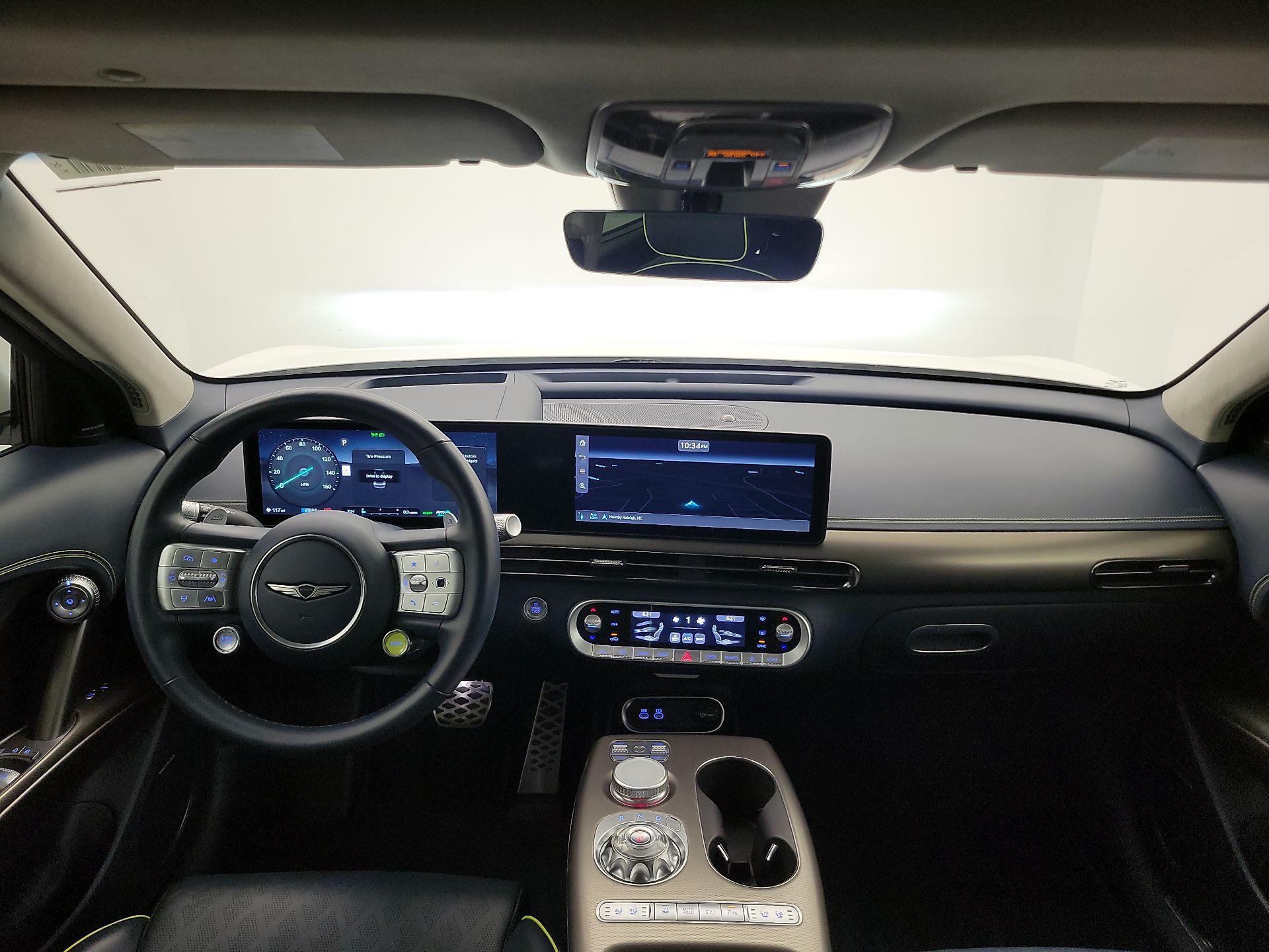 Thumbnail: 2023 Genesis GV60 - 9