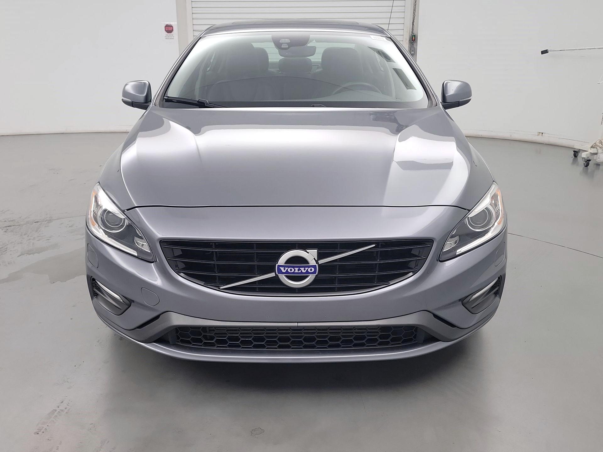 Thumbnail: 2017 Volvo S60 - 2