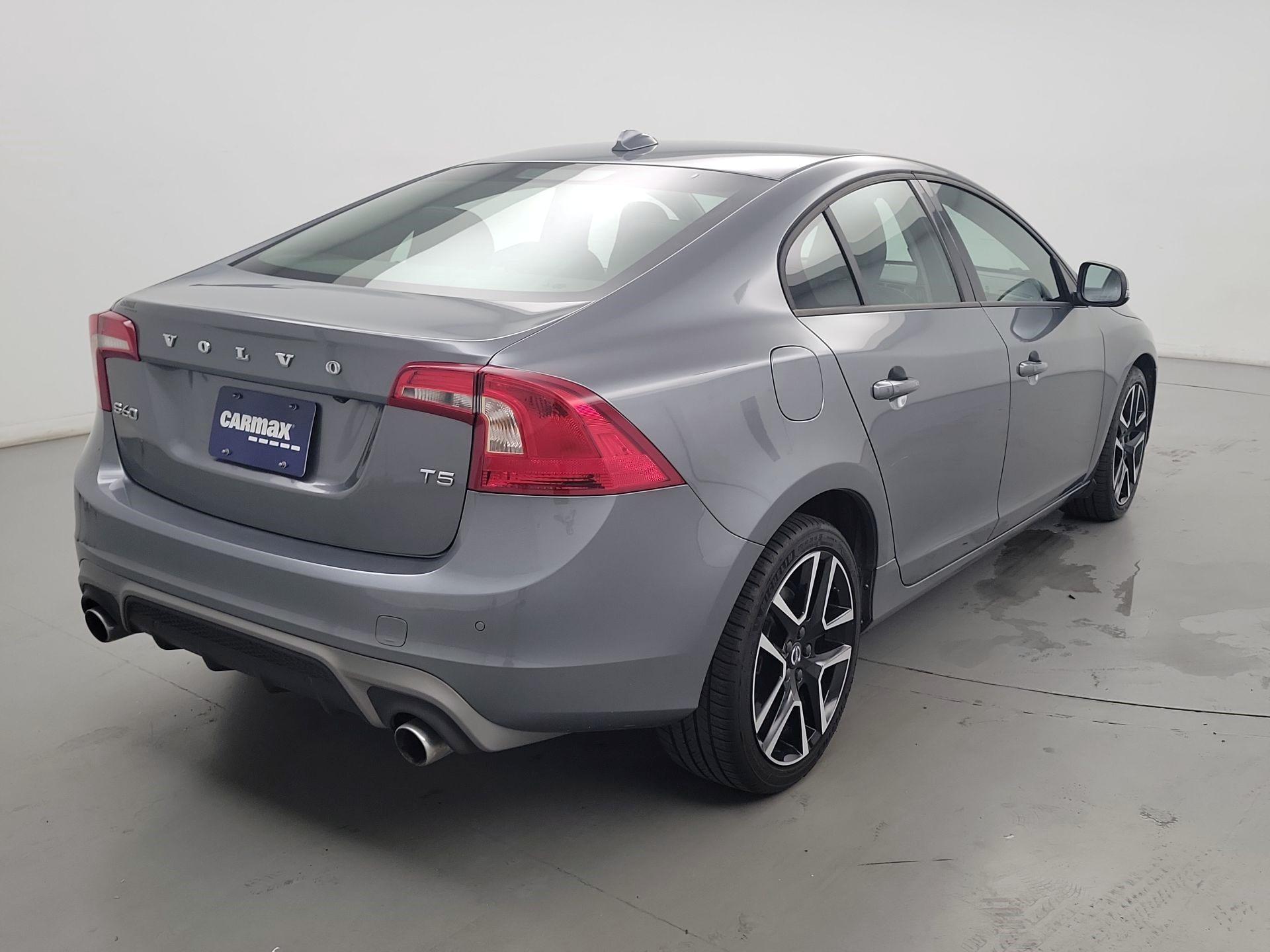 Thumbnail: 2017 Volvo S60 - 5
