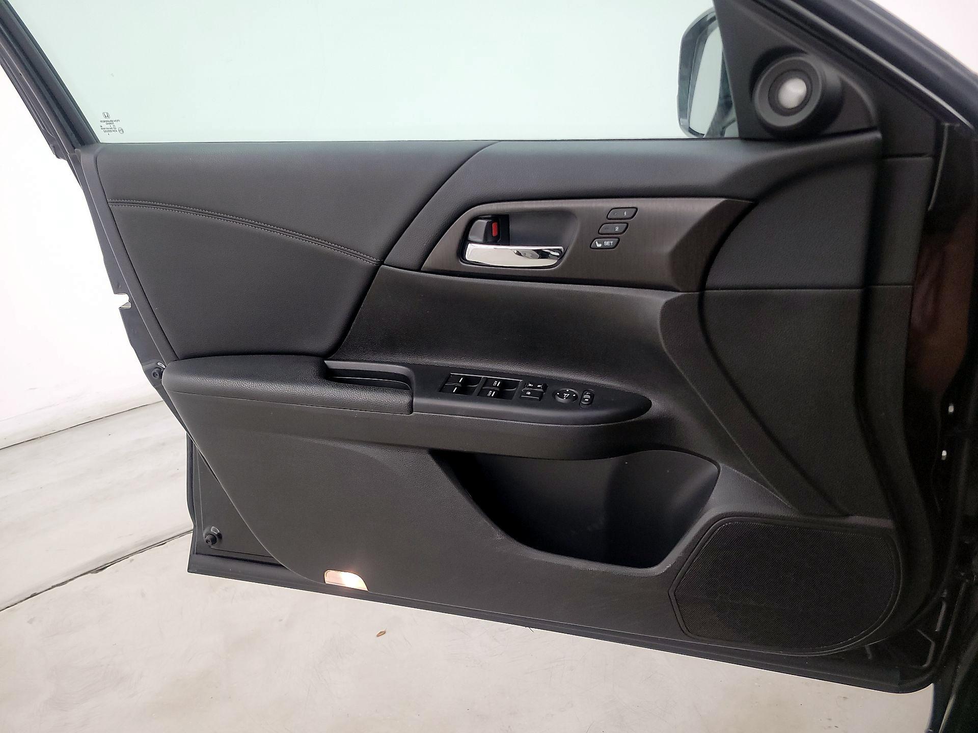 Thumbnail: 2014 Honda Accord - 12