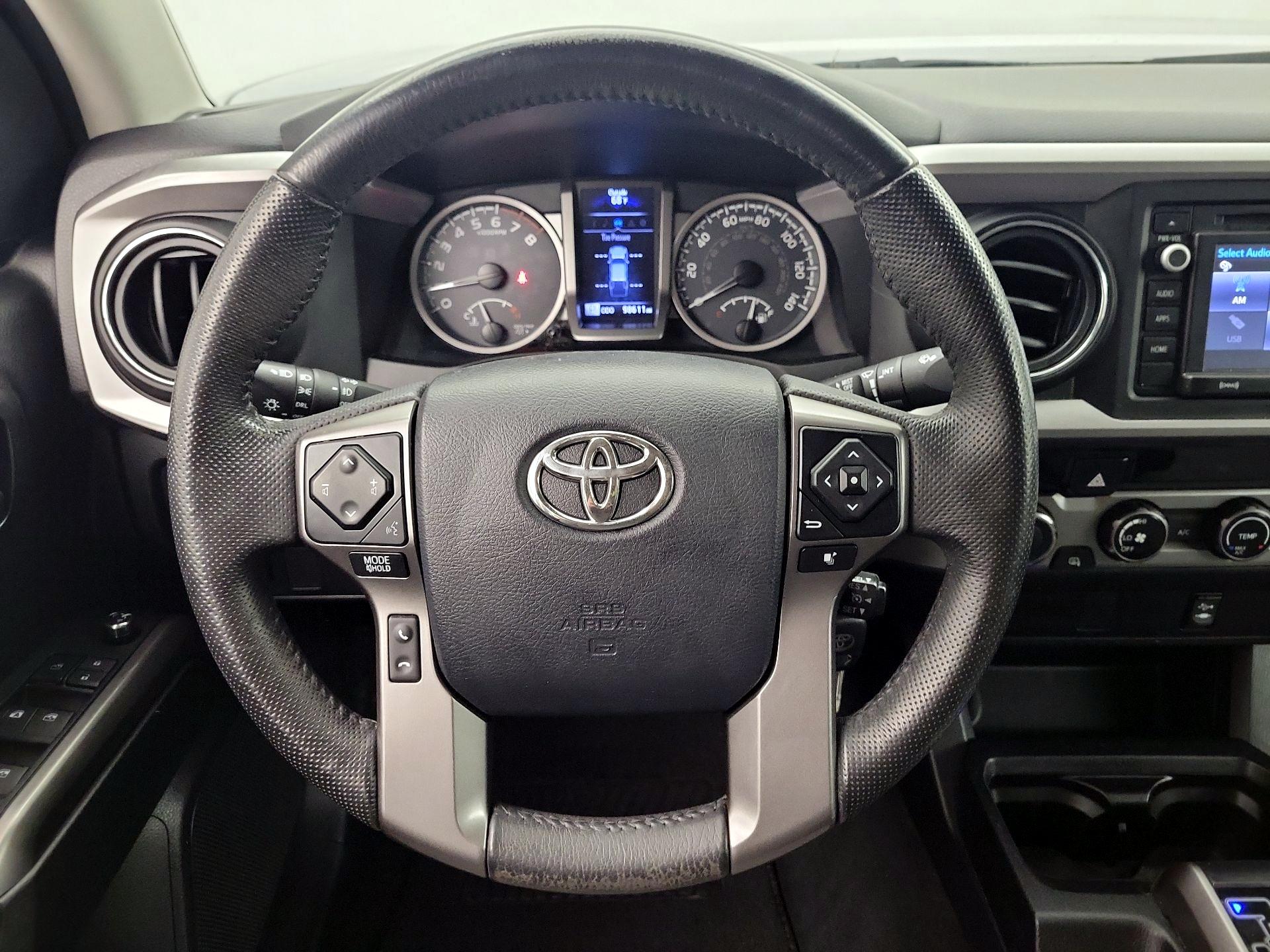 Thumbnail: 2017 Toyota Tacoma - 10