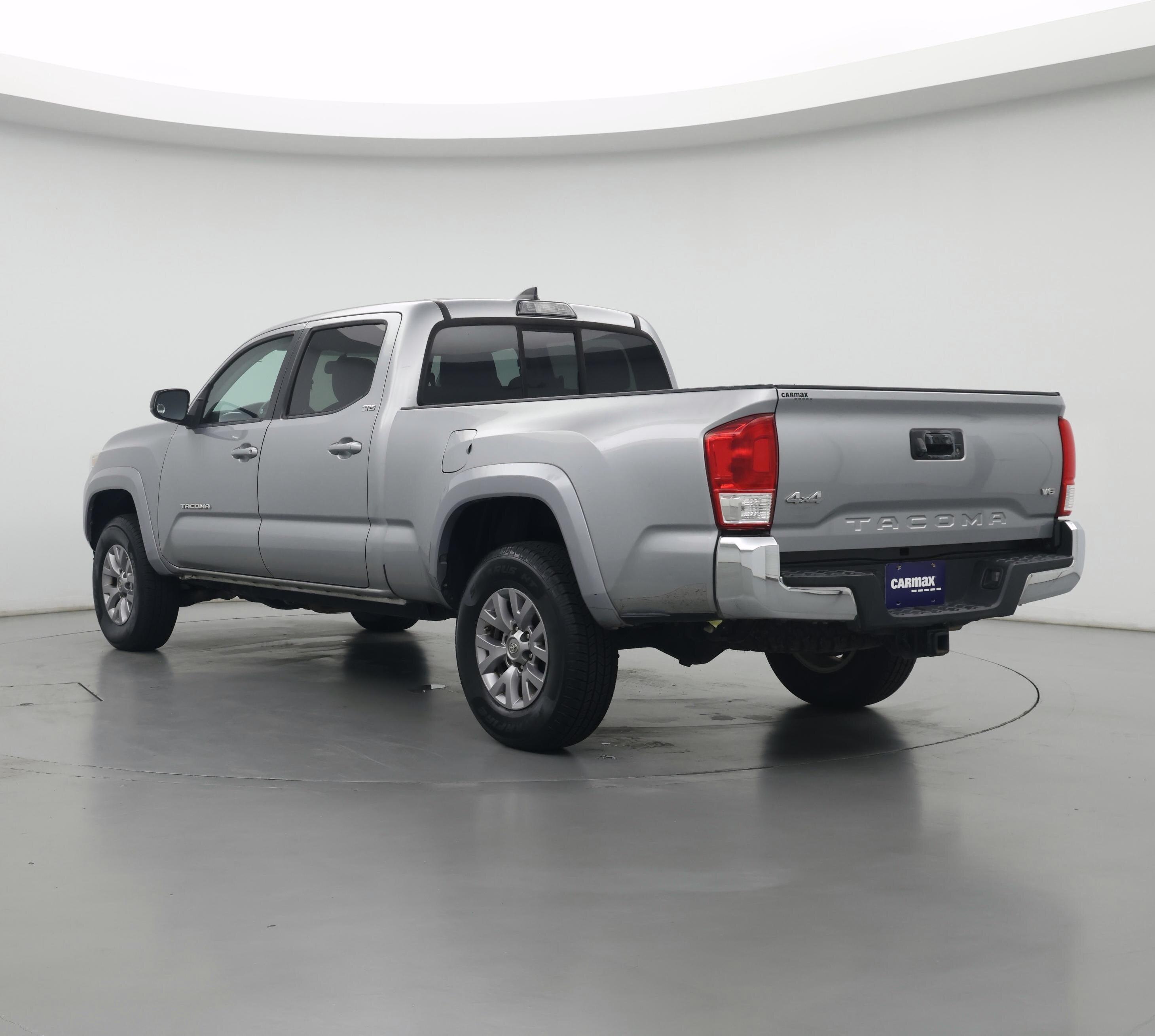 Thumbnail: 2017 Toyota Tacoma - 2